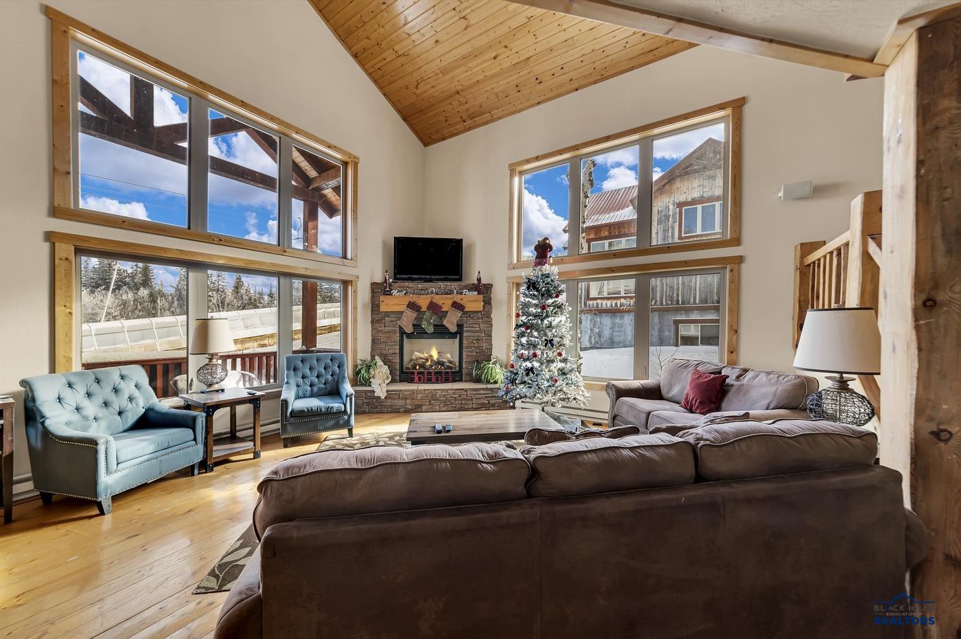 21152 STEWART SLOPE CIR