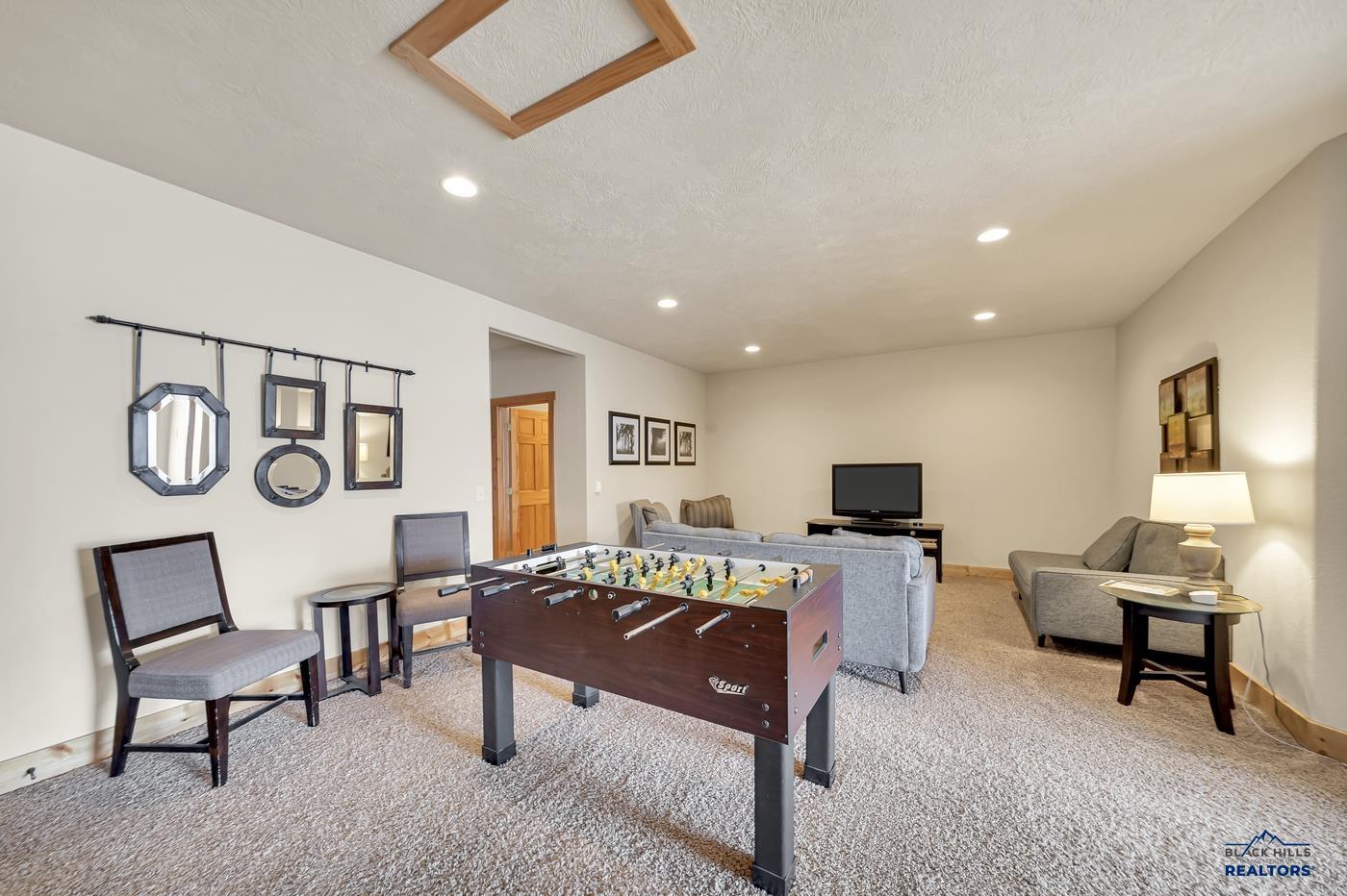 Lead, South Dakota, 57754, United States, 3 Bedrooms Bedrooms, ,3 BathroomsBathrooms,Residential,Active,2007127