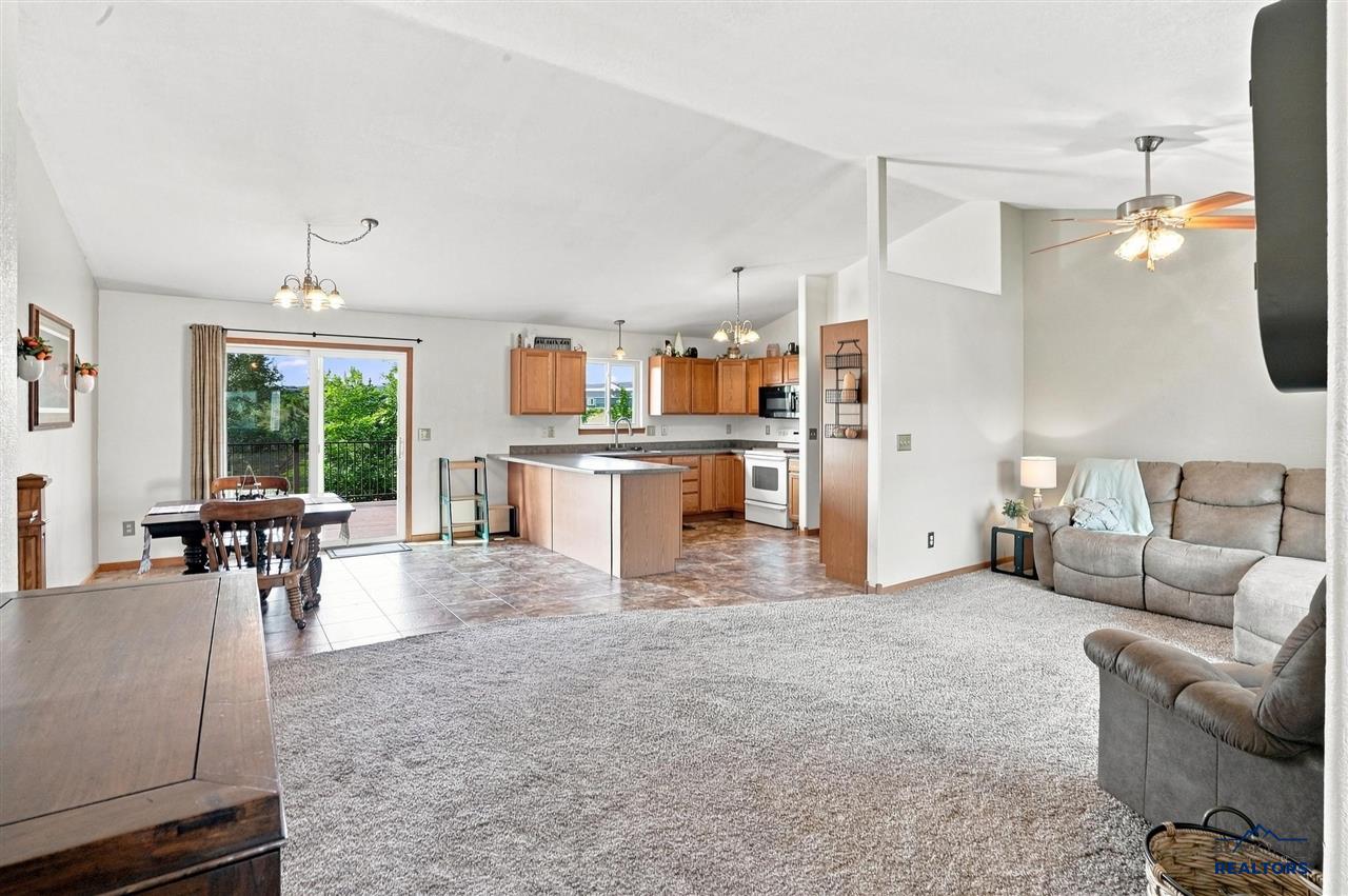 3053 Willowbend Road