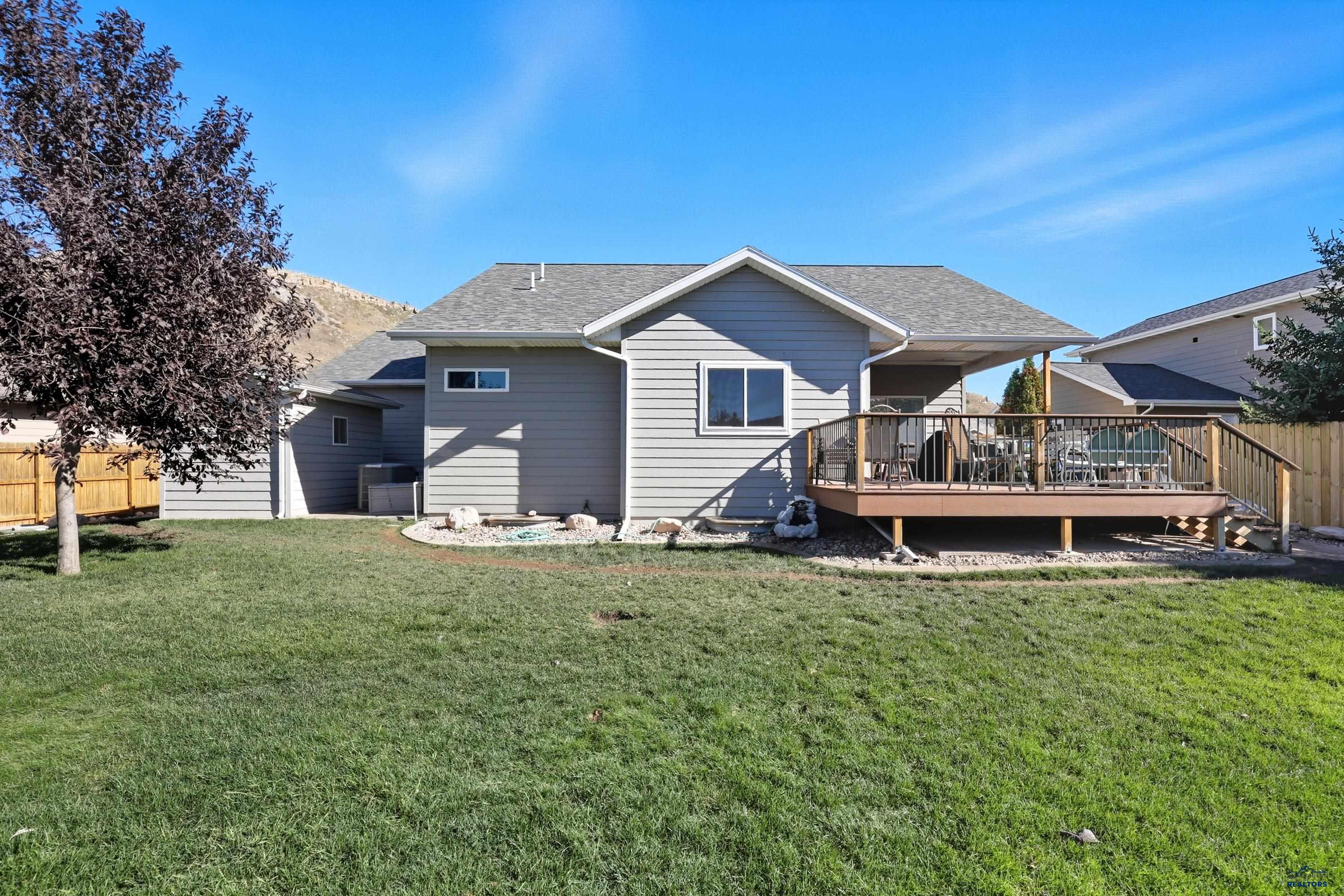 8055 STEAMBOAT RD