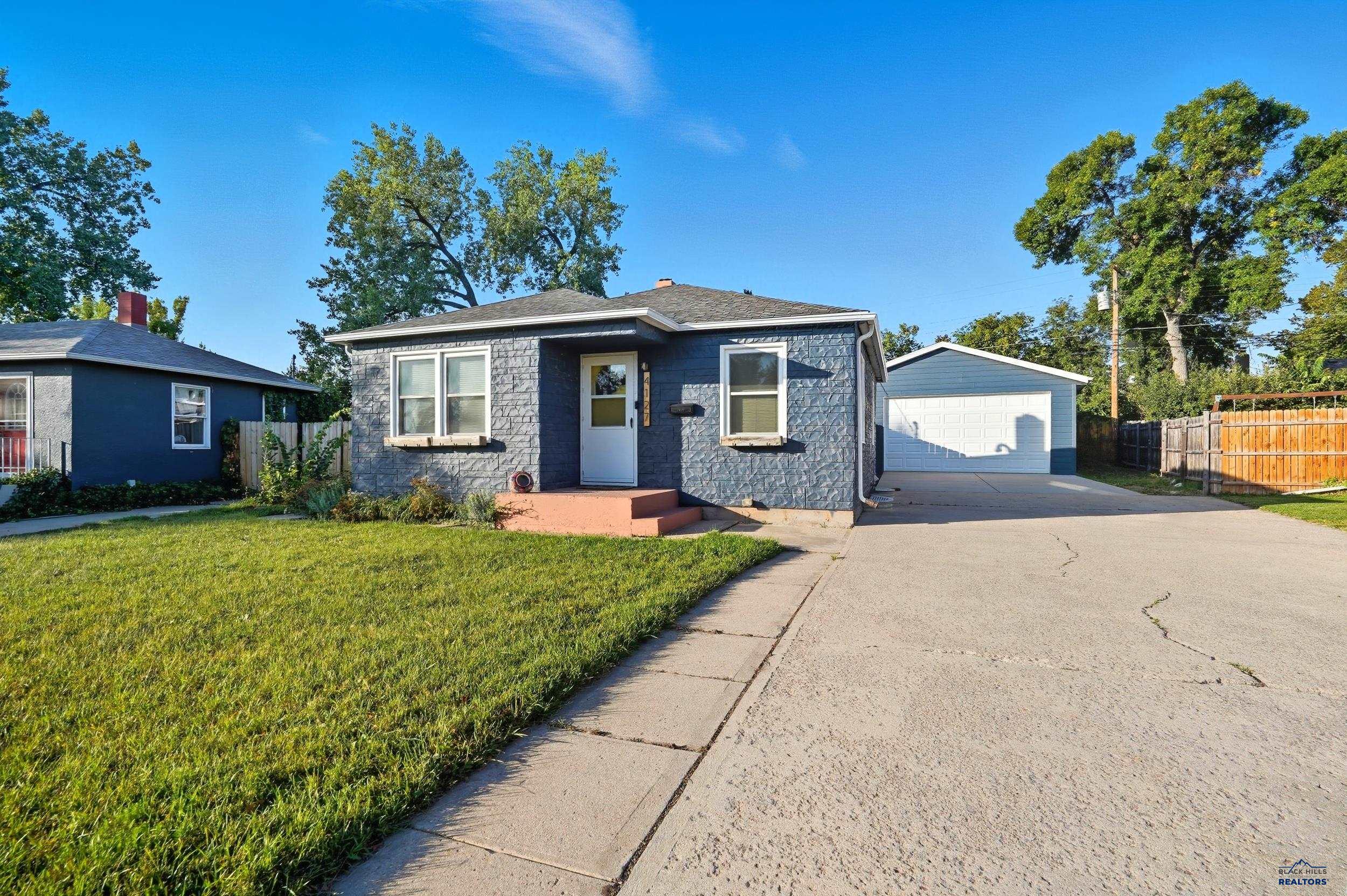4127 PLEASANT DR