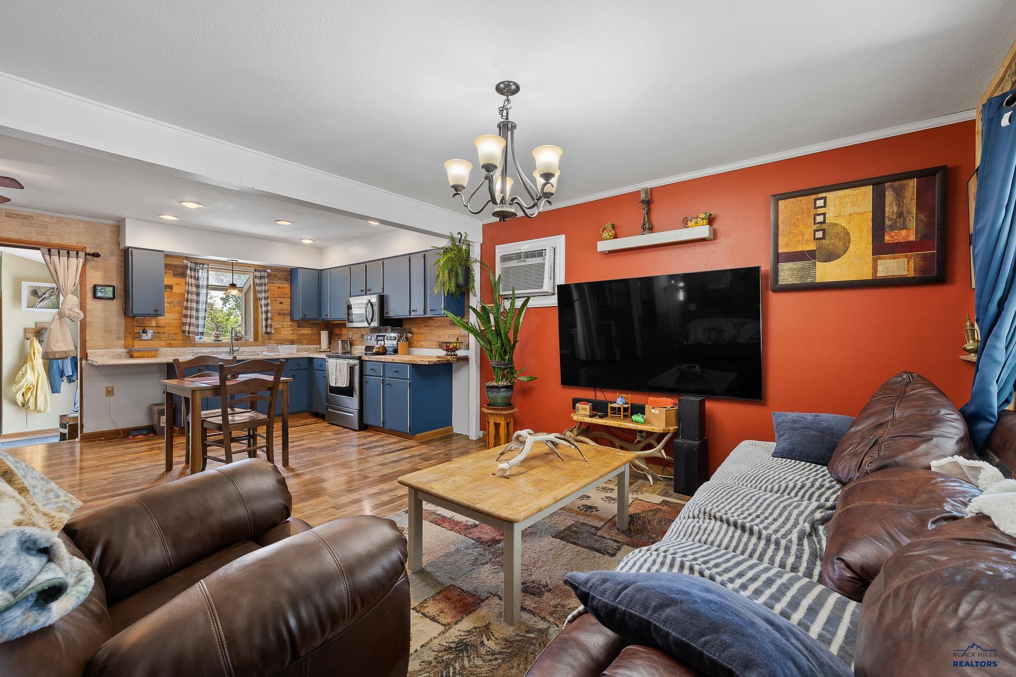 7309 CAROLE DR