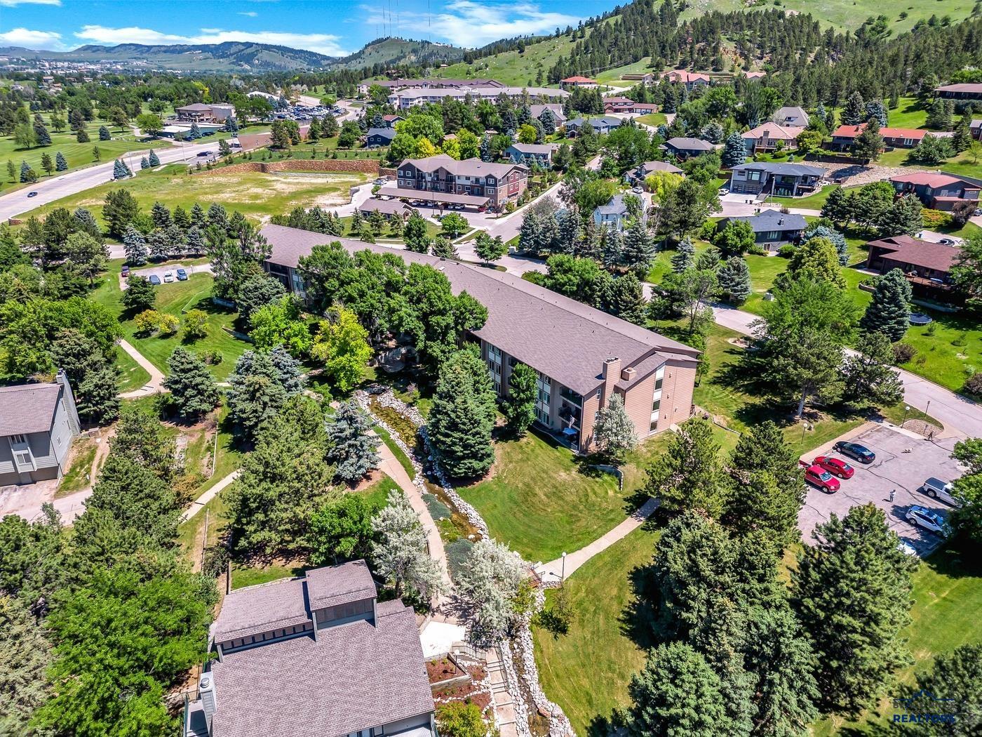 3963 FAIRWAY HILLS DR