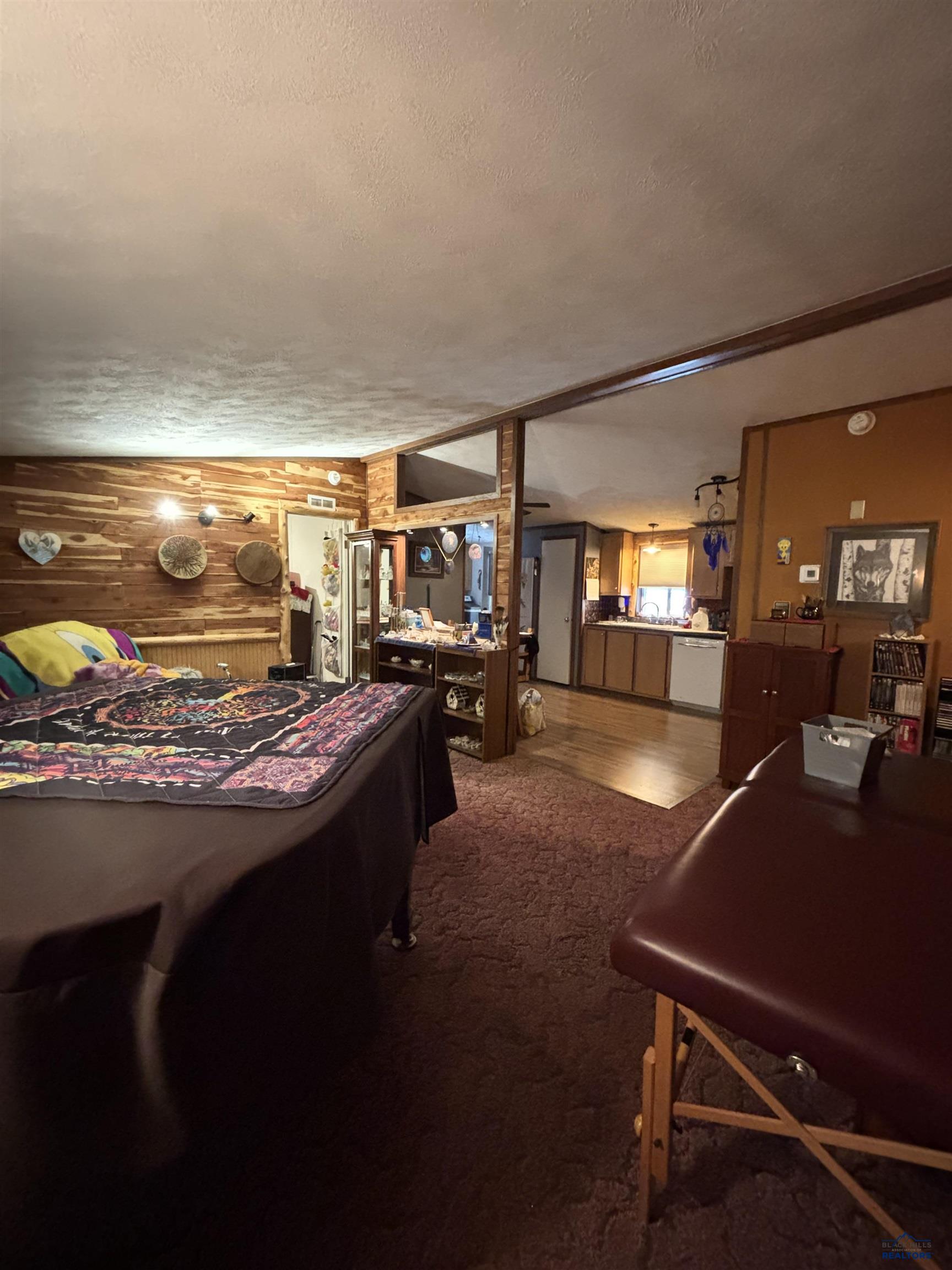 25564 OLD CABIN RD