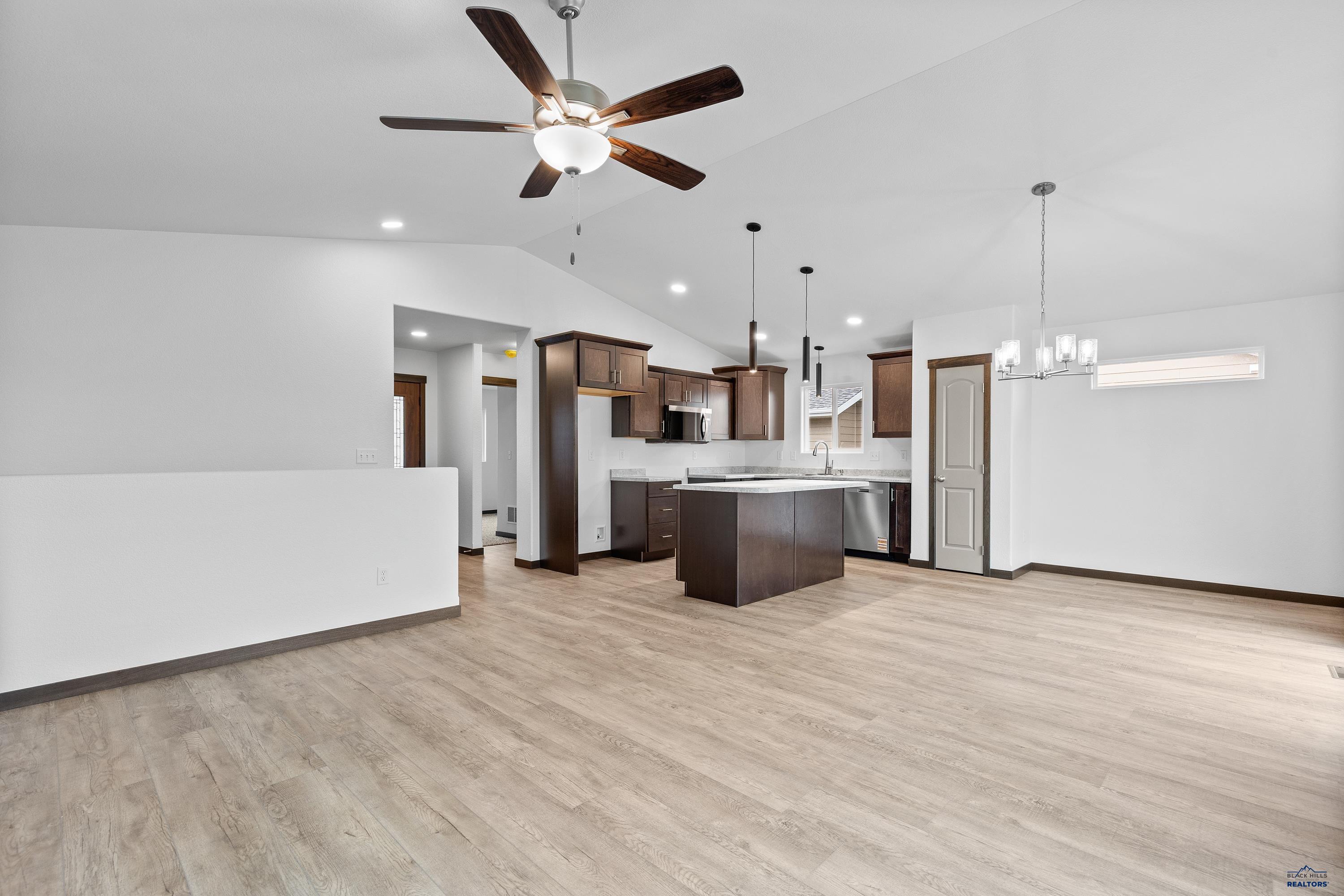 600 BULL RUN DR