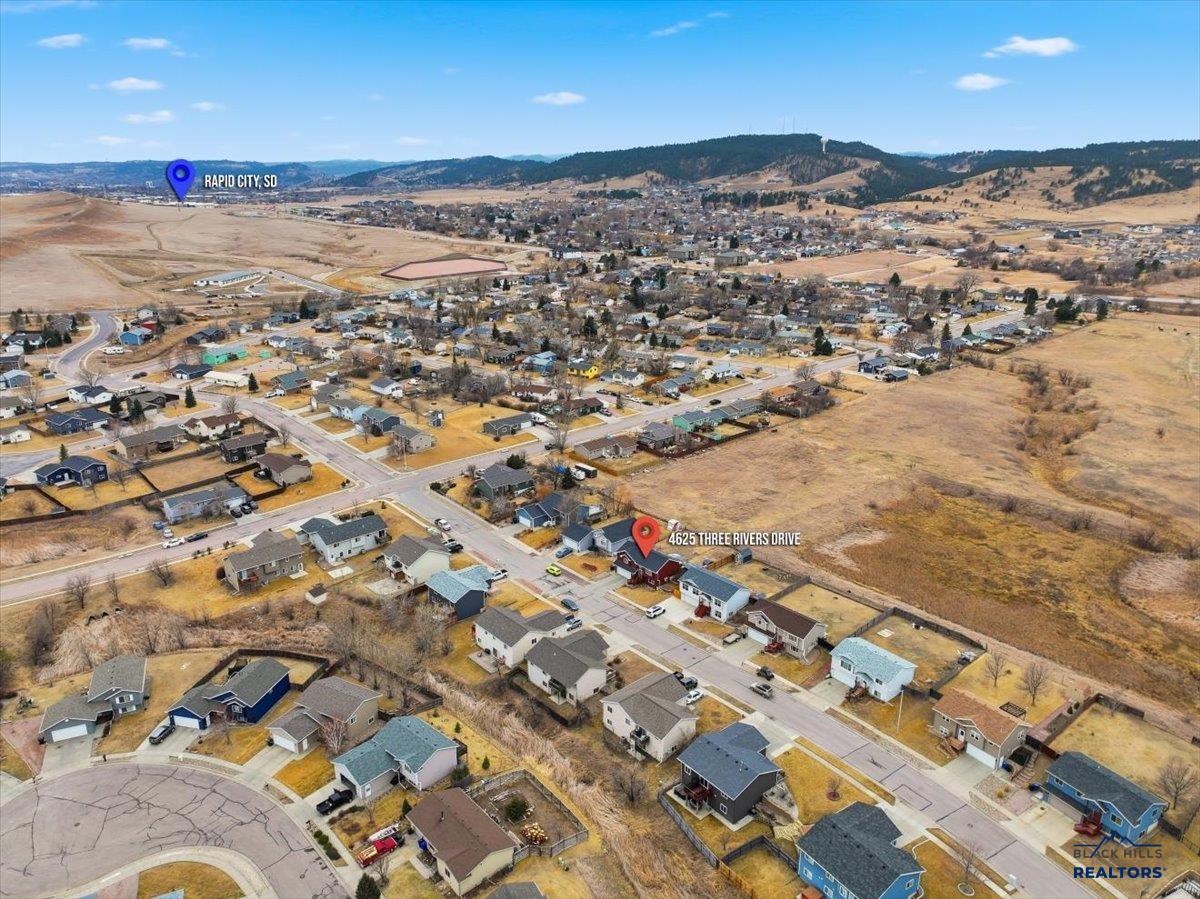 4625 THREE RIVERS DR