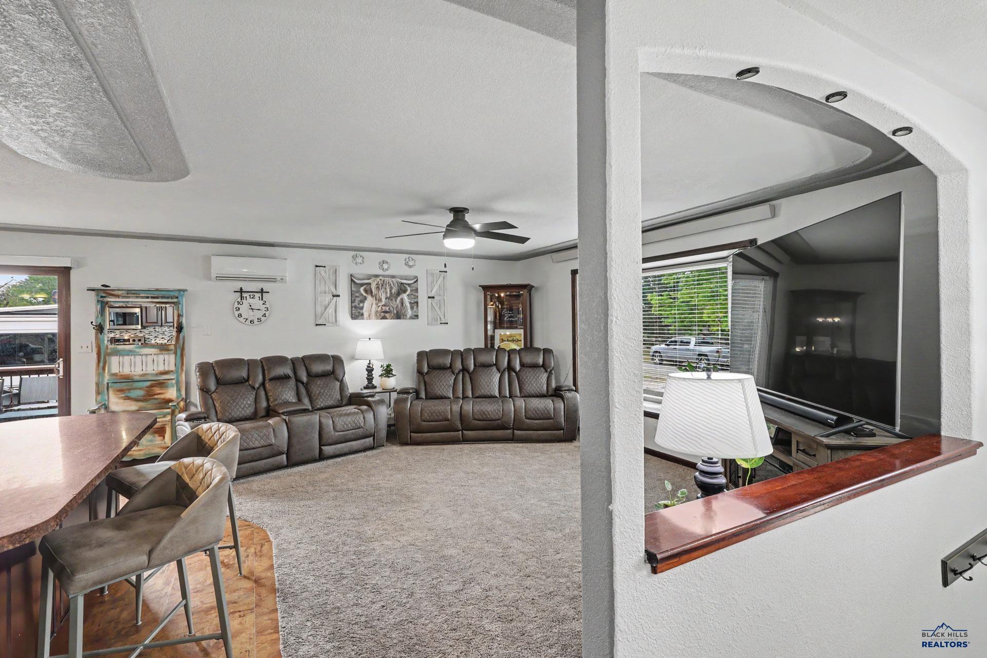 4736 HOWIE DR