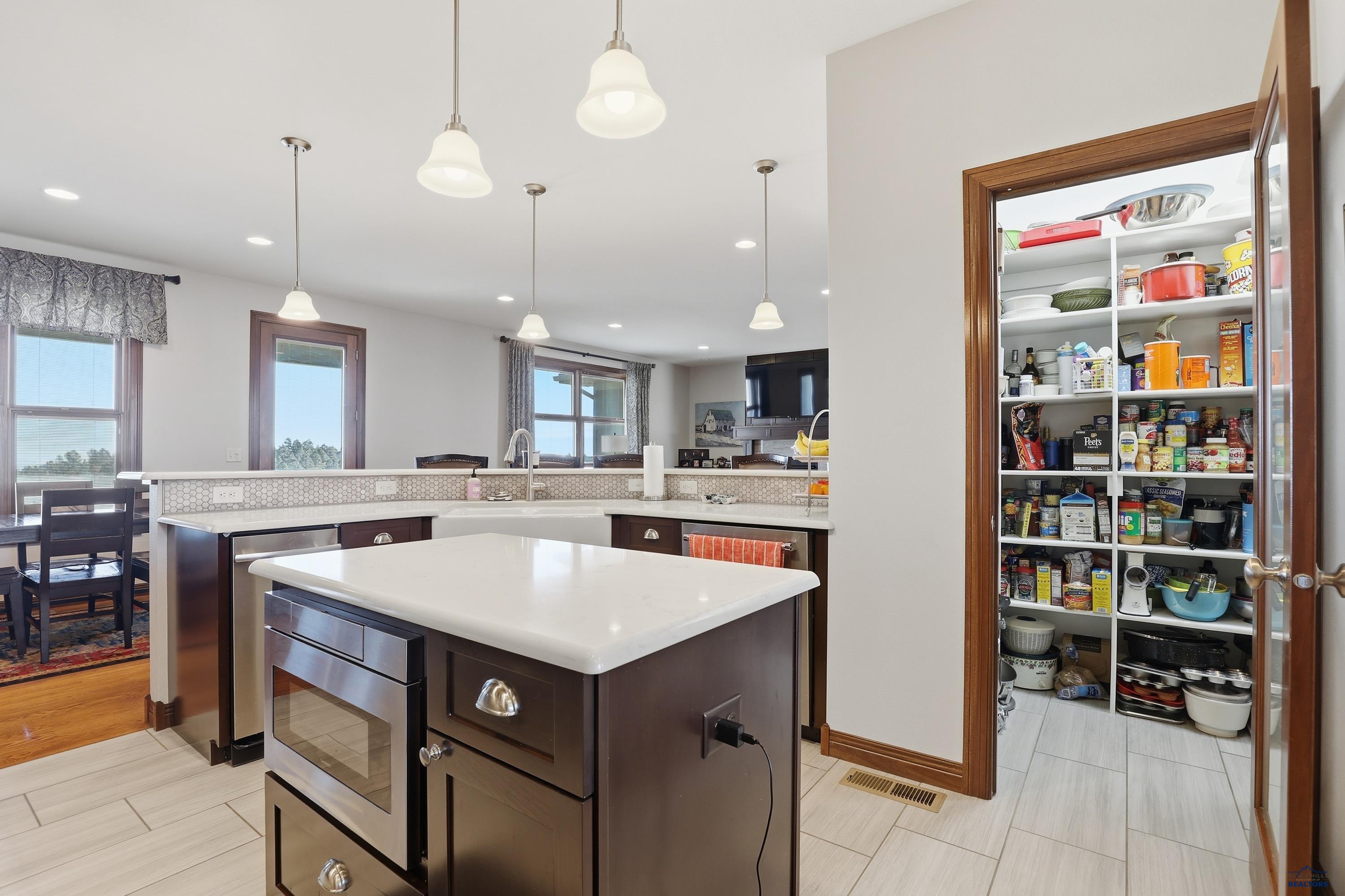 23822 RANCH VIEW CT