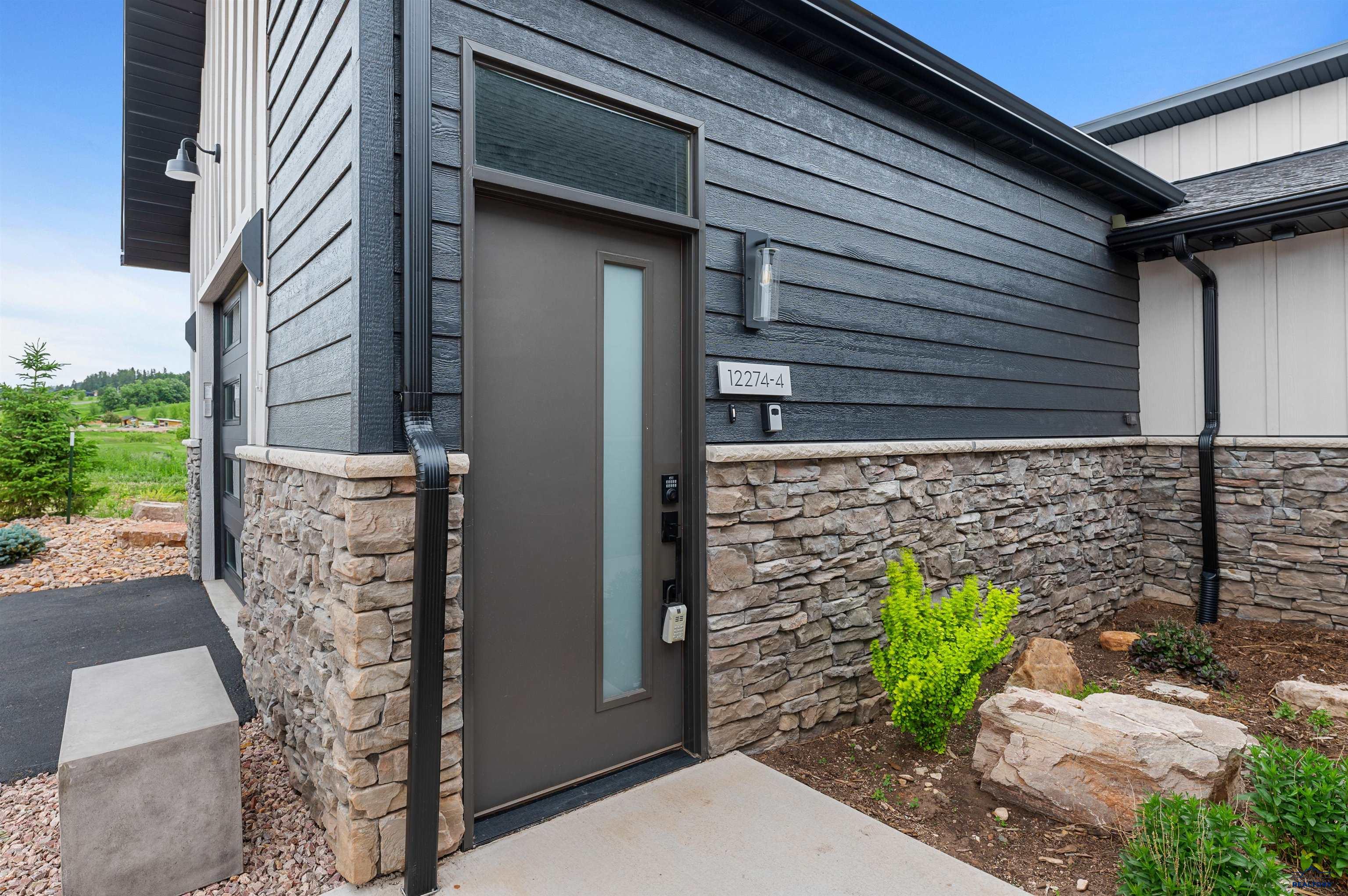 12274 STAGECOACH TRAIL