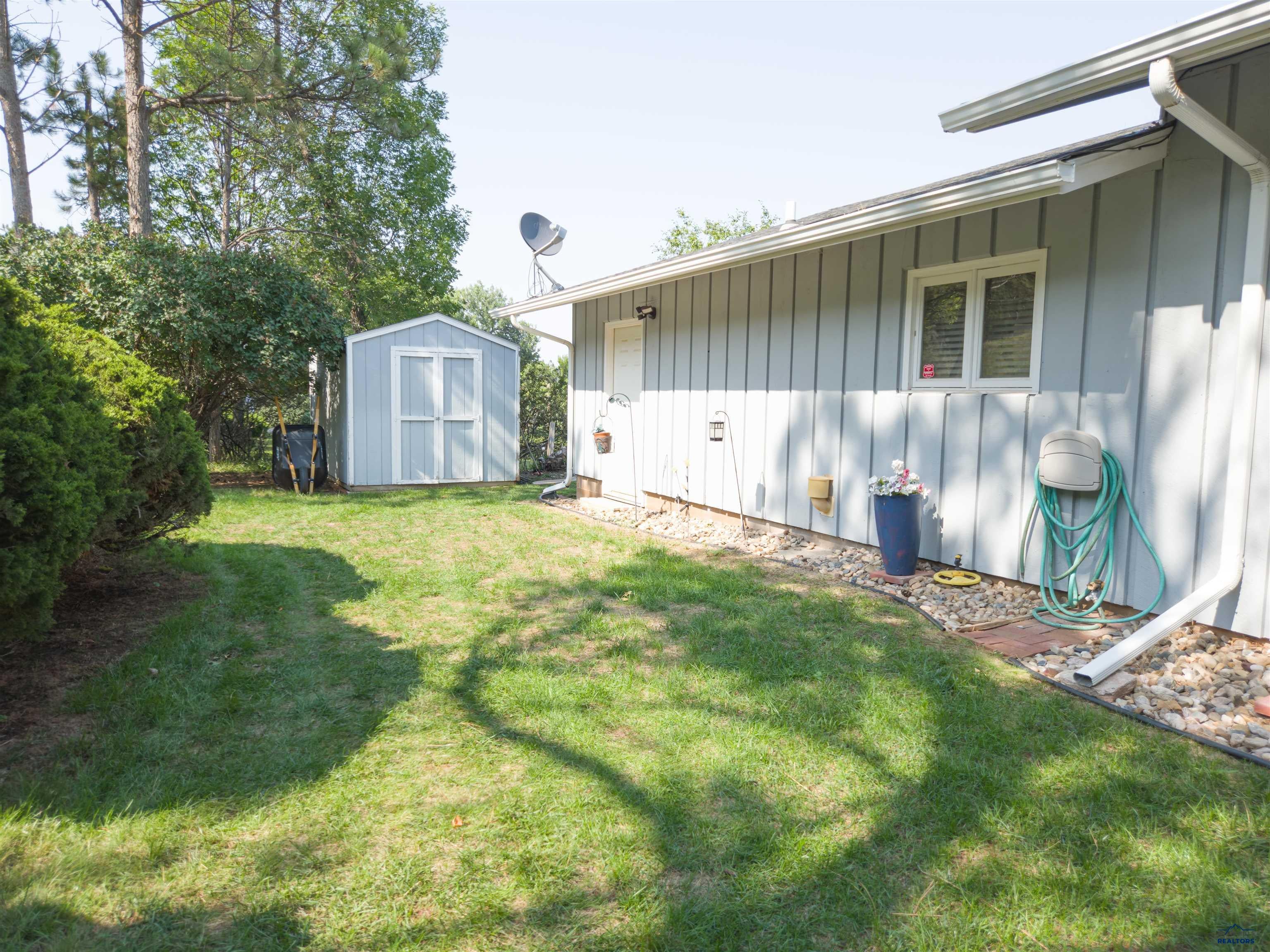 625 S BERRY PINE RD