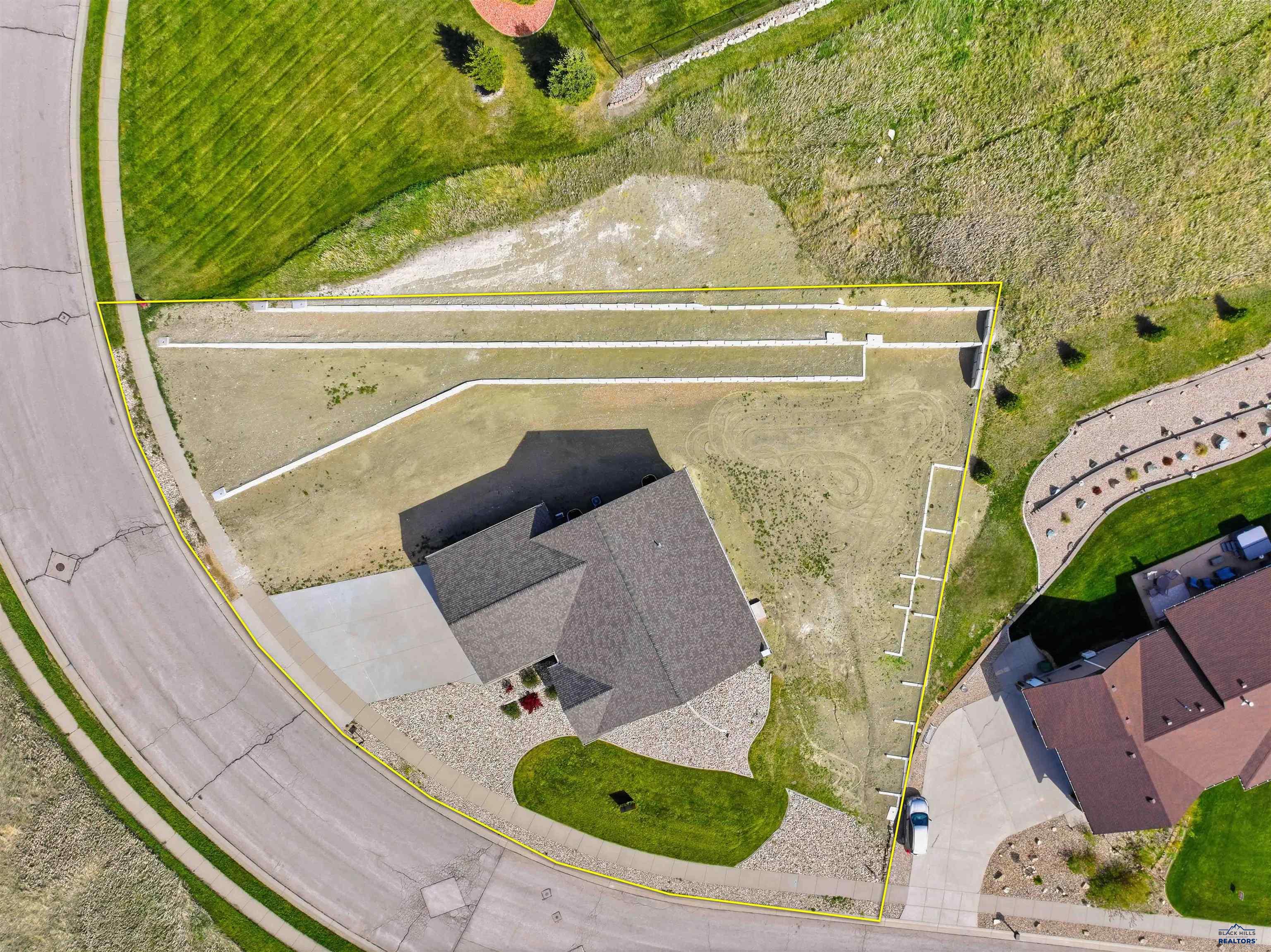 2310 MALIBU LOOP
