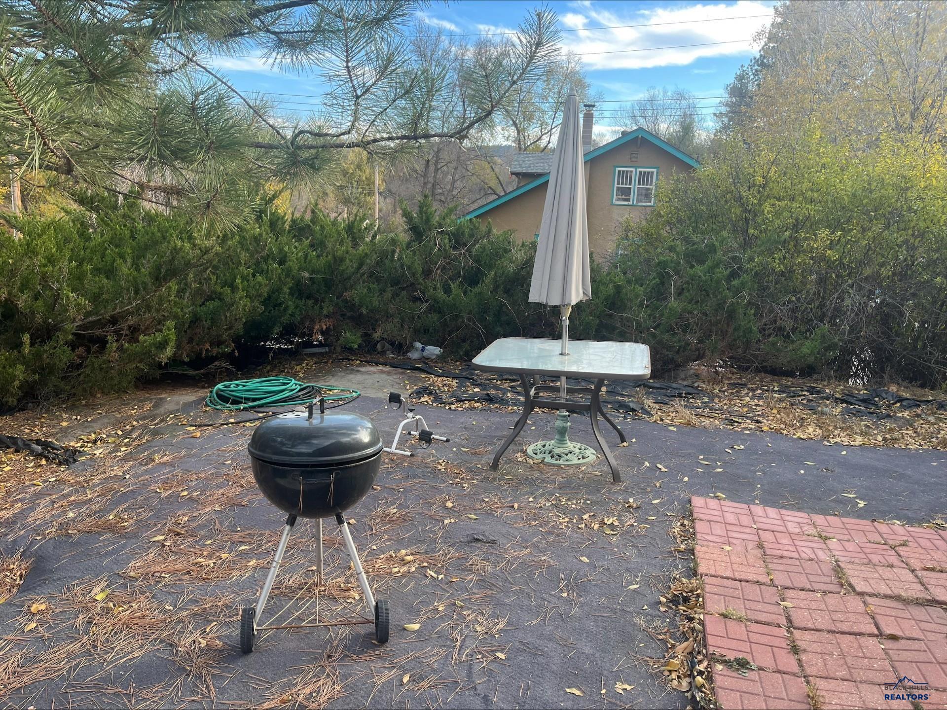 1902 EDGEWOOD TERRACE