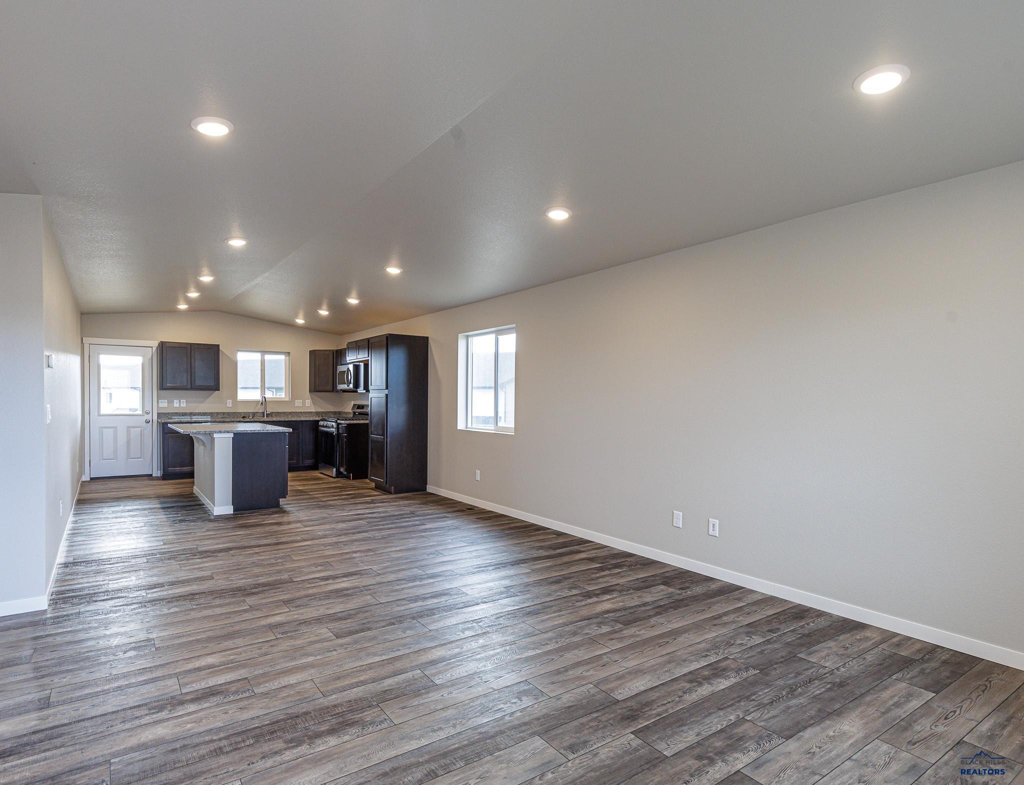 288 N VALLEY DR
