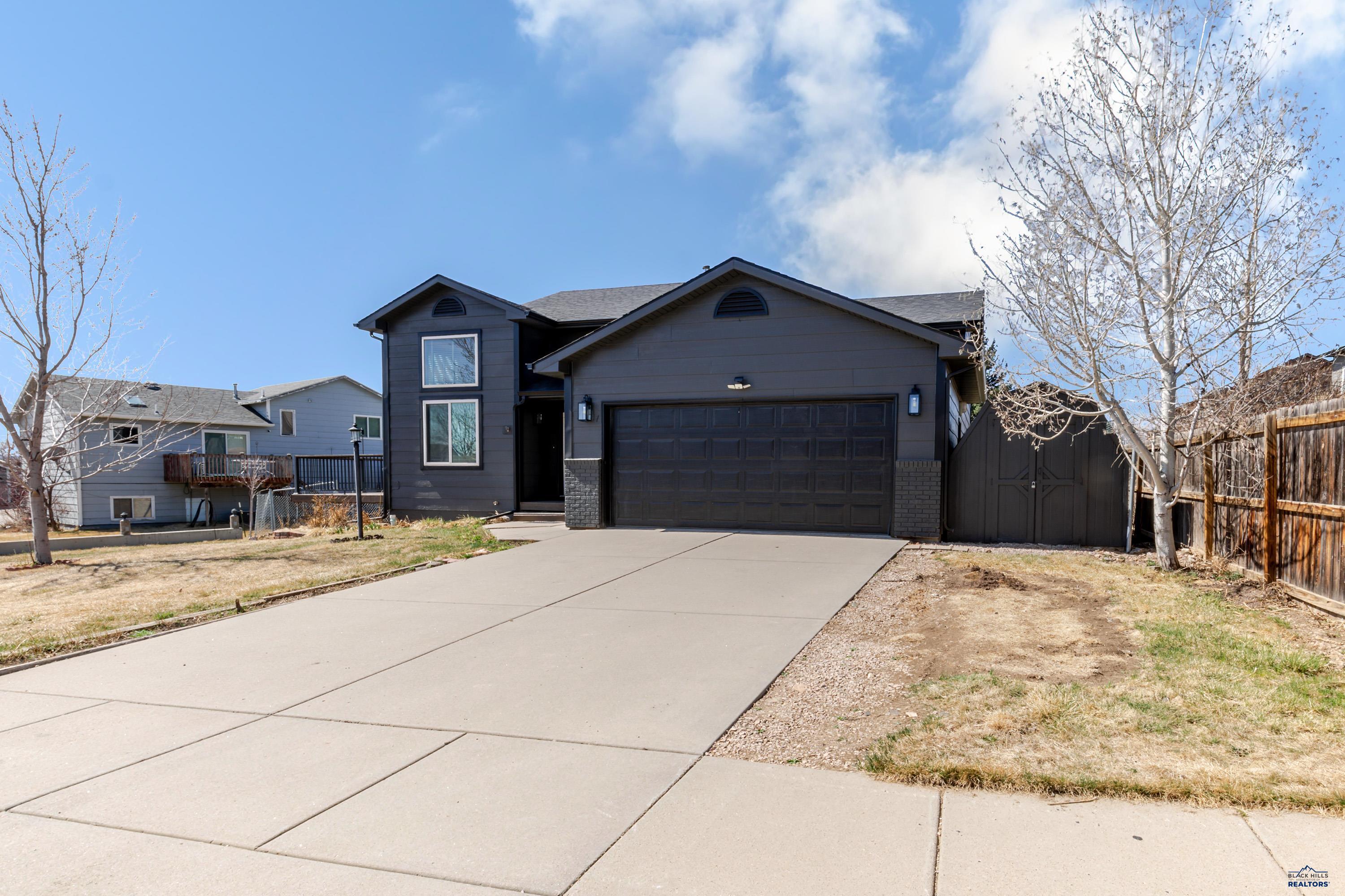 1201 COPPERFIELD DR