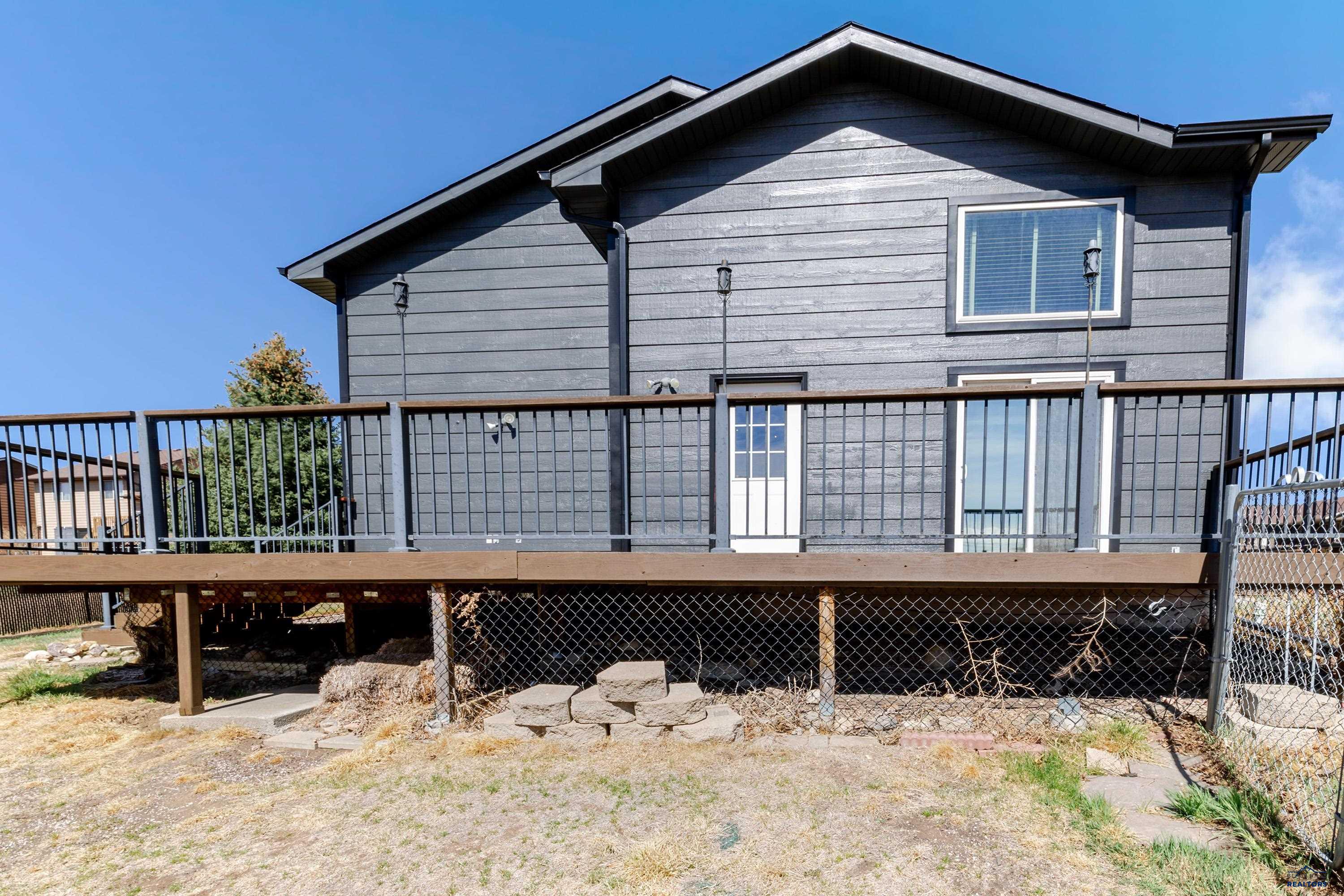 1201 COPPERFIELD DR