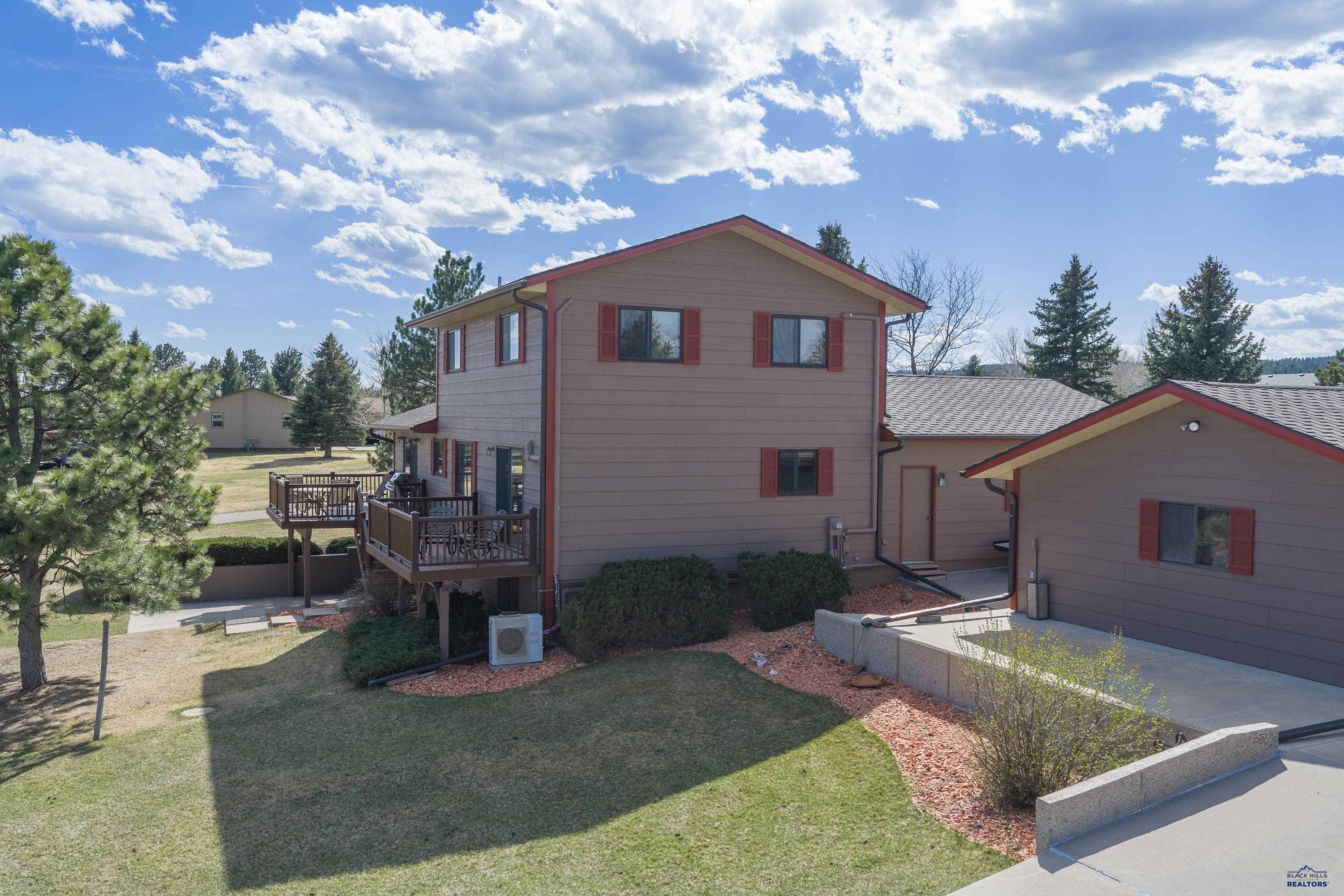 1230 PENNY LN