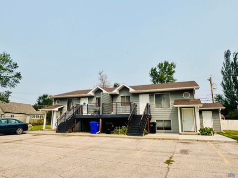 4002 LAKEVIEW DR Rapid City SD 57702