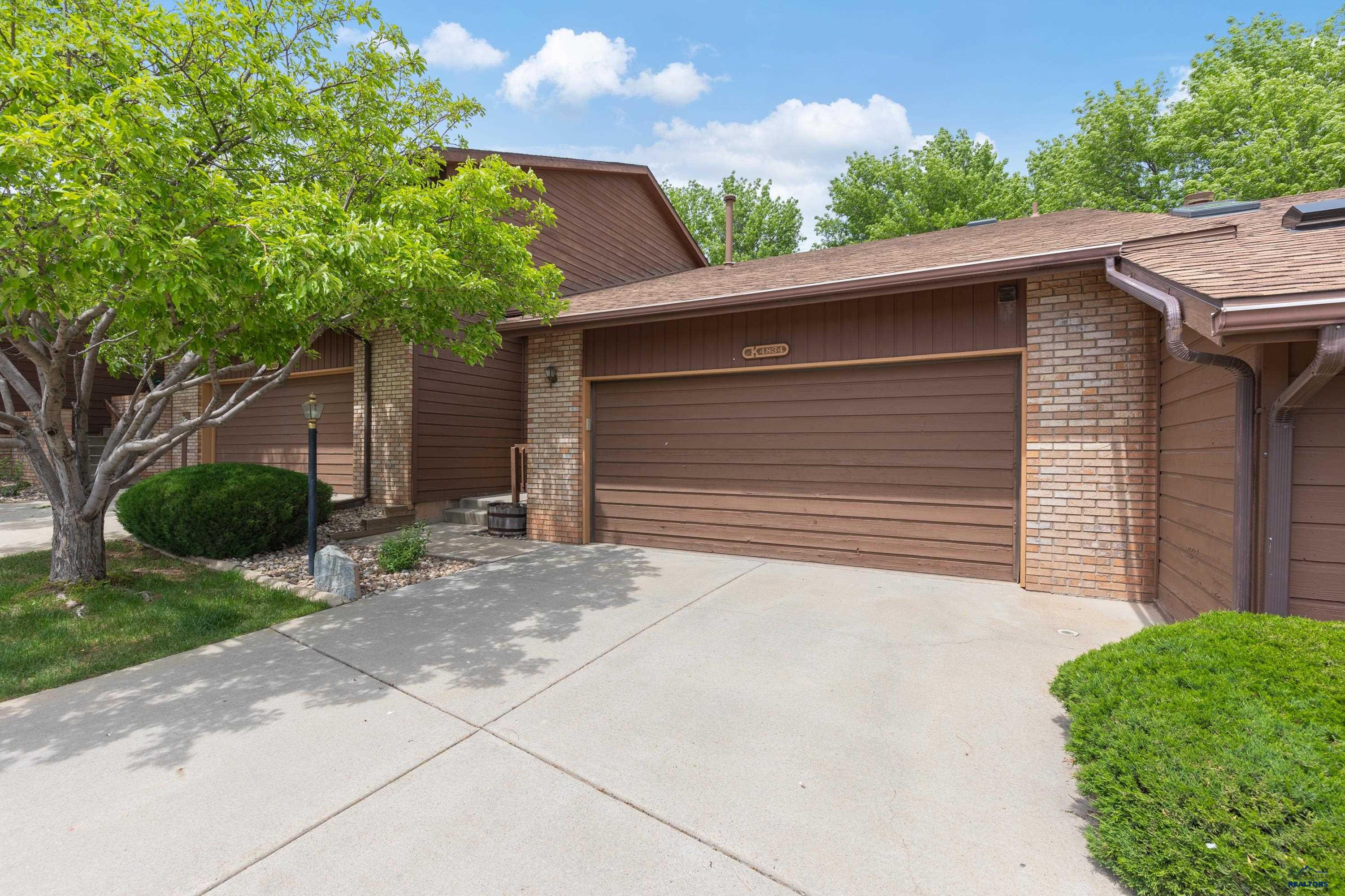 4834 MOUNTAIN SPRINGS CT