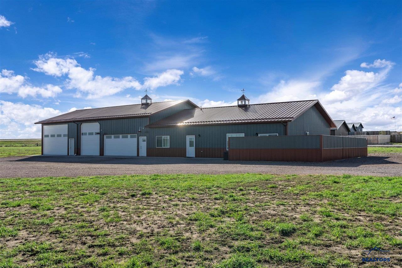 27990 HOUSEBOAT DR