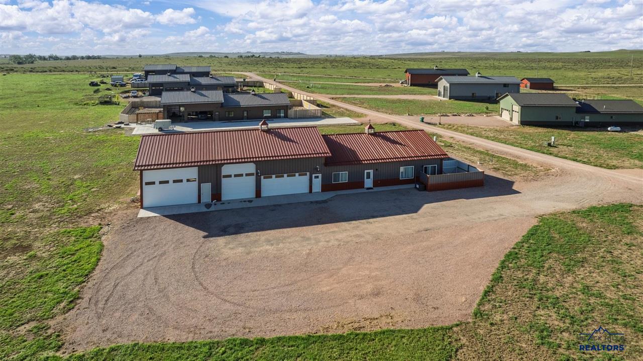 27990 HOUSEBOAT DR