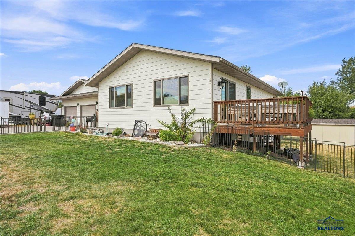 3506 ROUGHLOCK LN