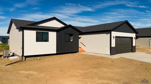 623 BULL RUN DR Box Elder SD 57719