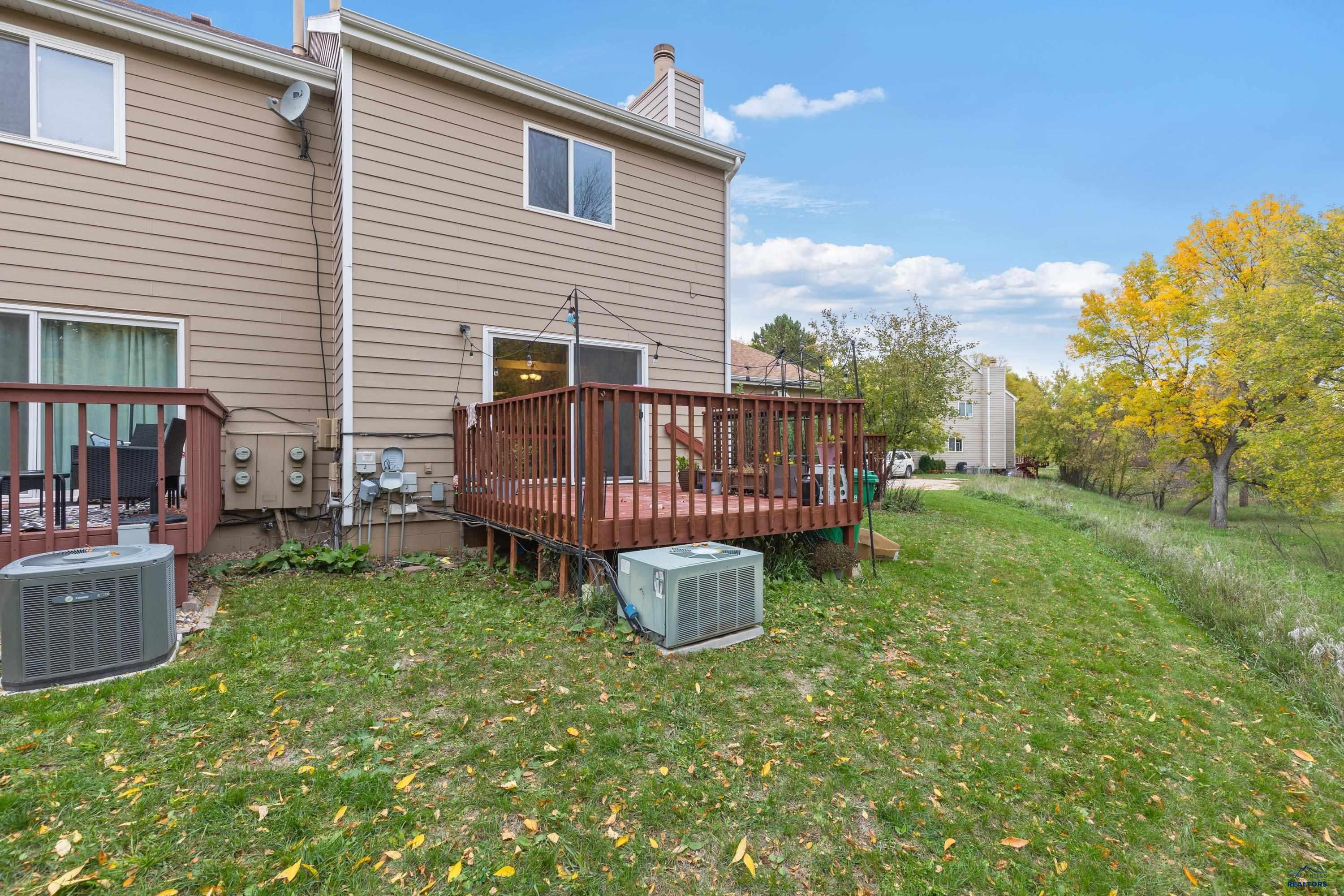 3320 IDLEWILD CT