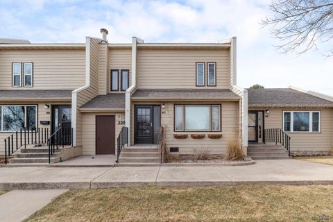 225 SOUTH CANYON RD Rapid City SD 57702