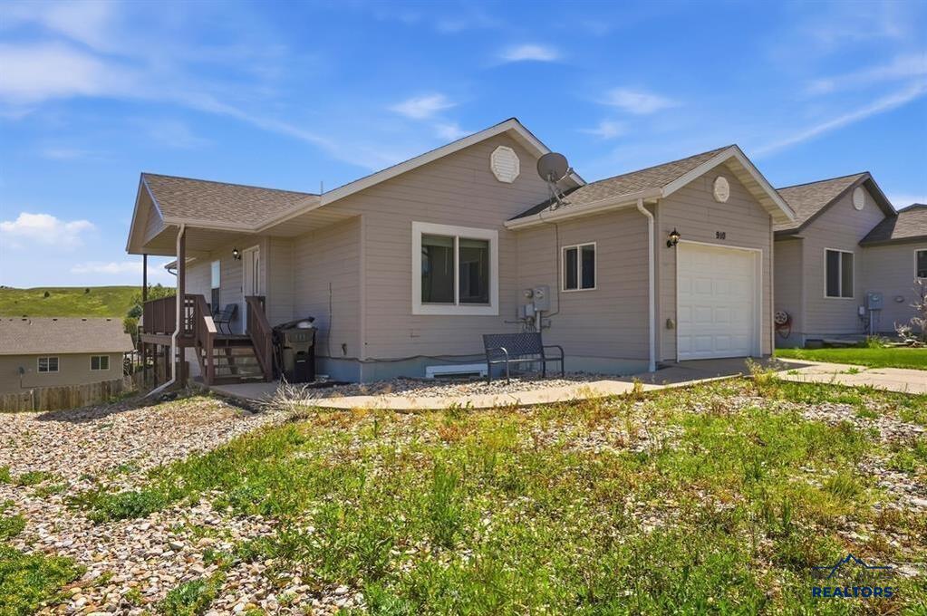 910 Heritage Drive