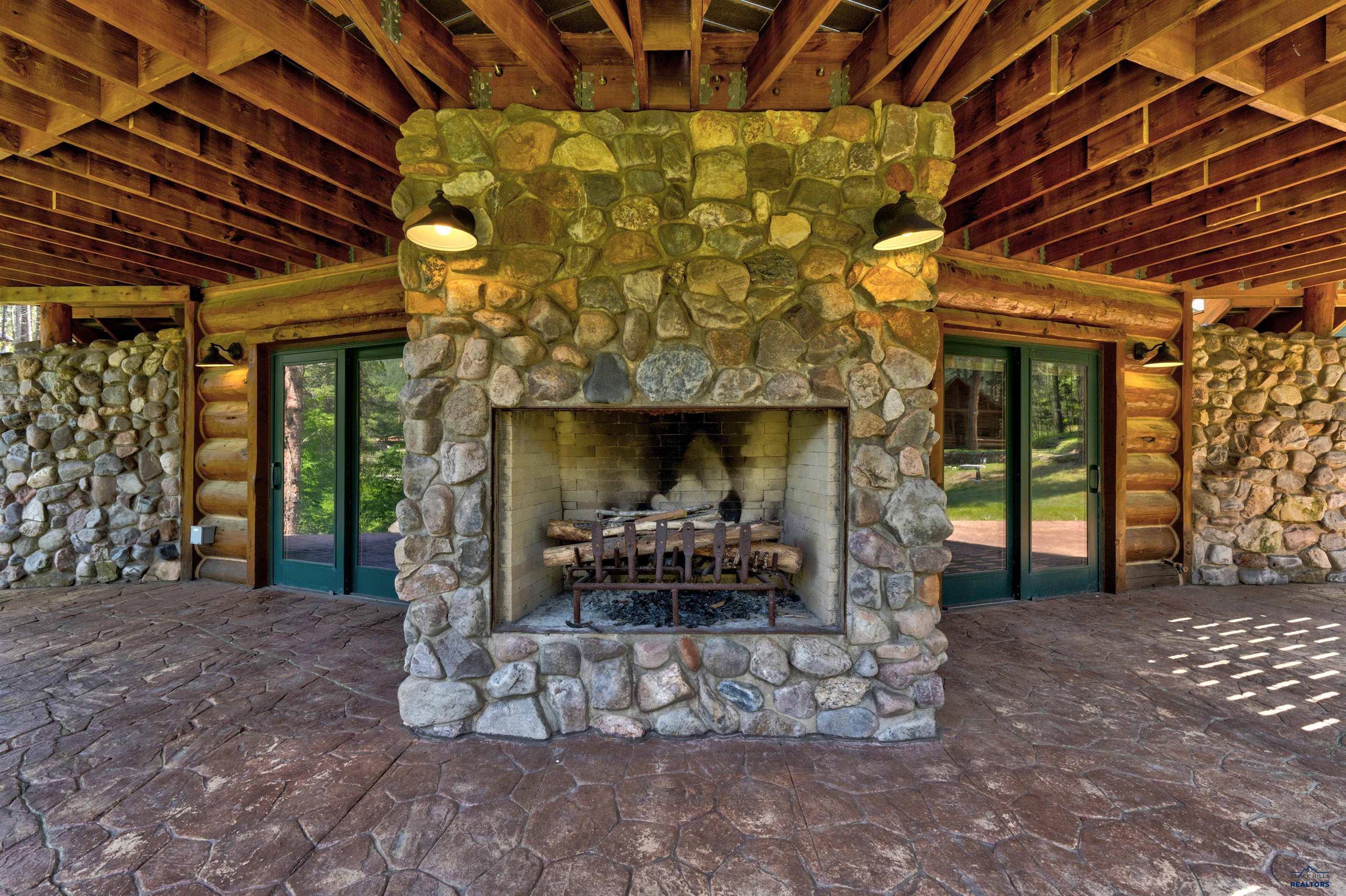 Rapid City, South Dakota 57702, United States, 3 Bedrooms Bedrooms, ,3 BathroomsBathrooms,Residential,Active,223018