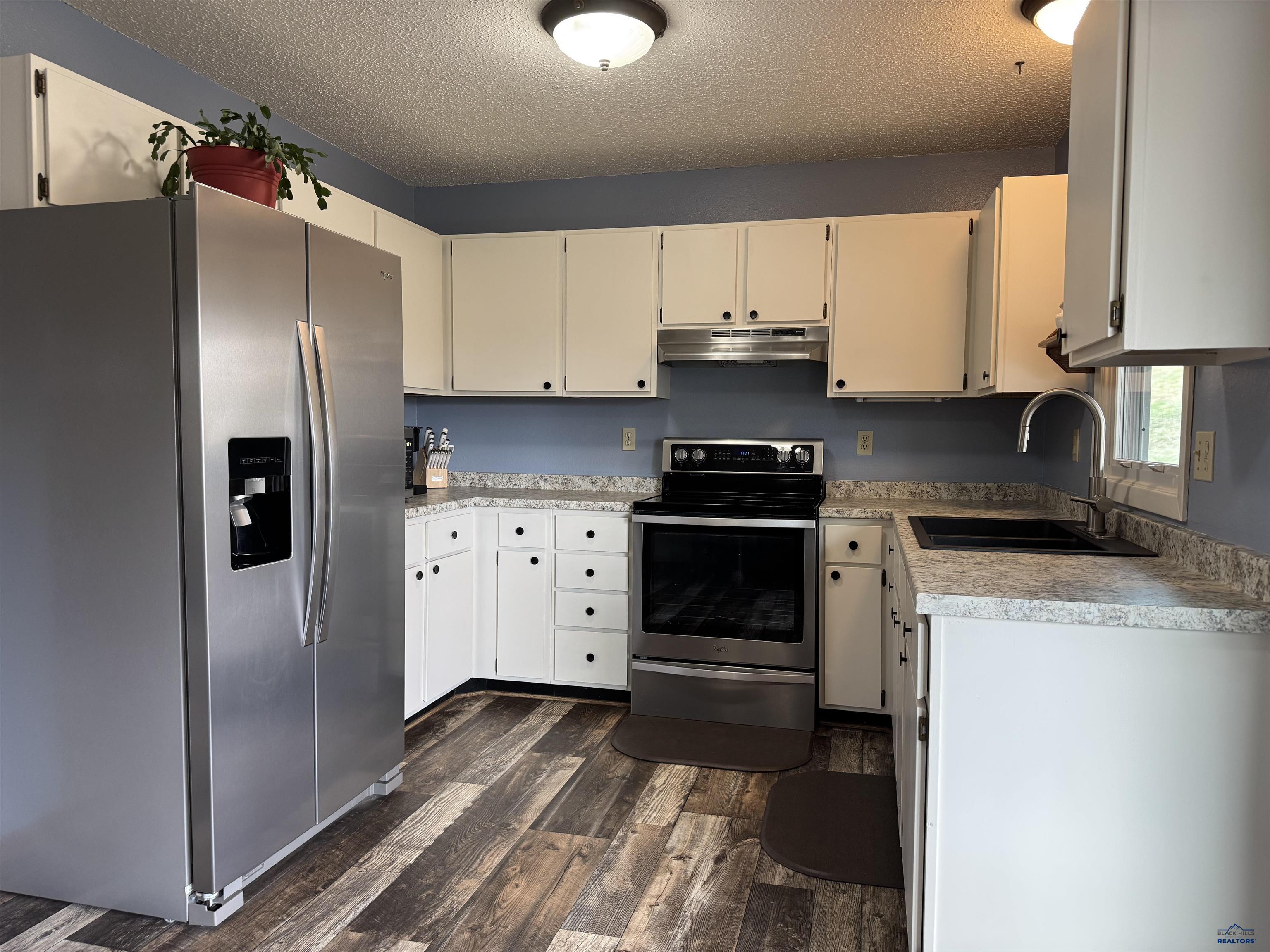 3226 HALL