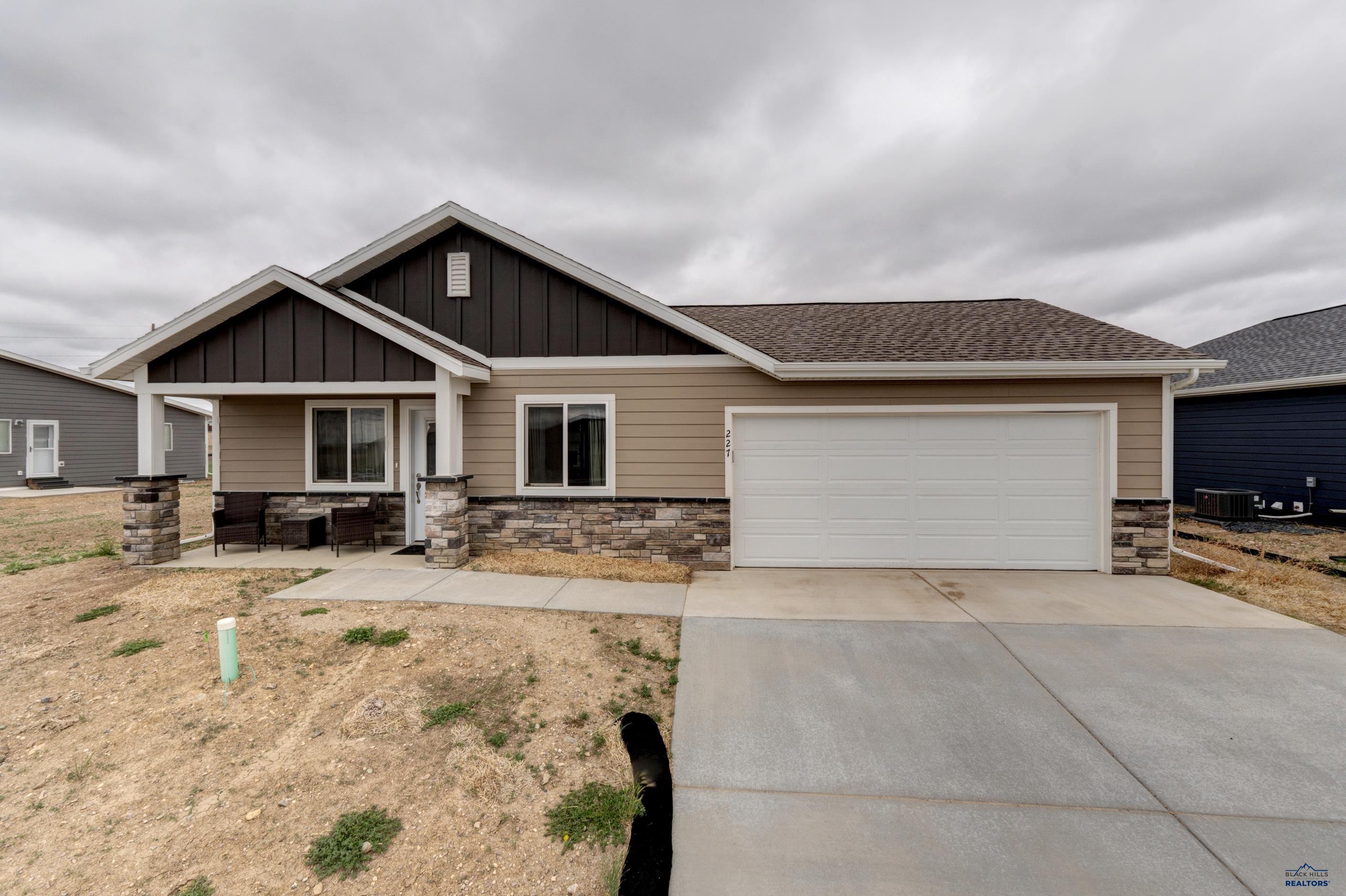Photo 1 of 23 — 227 N VALLEY DR, Rapid City, SD 57703