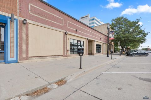 826 MAIN ST Rapid City SD 57701