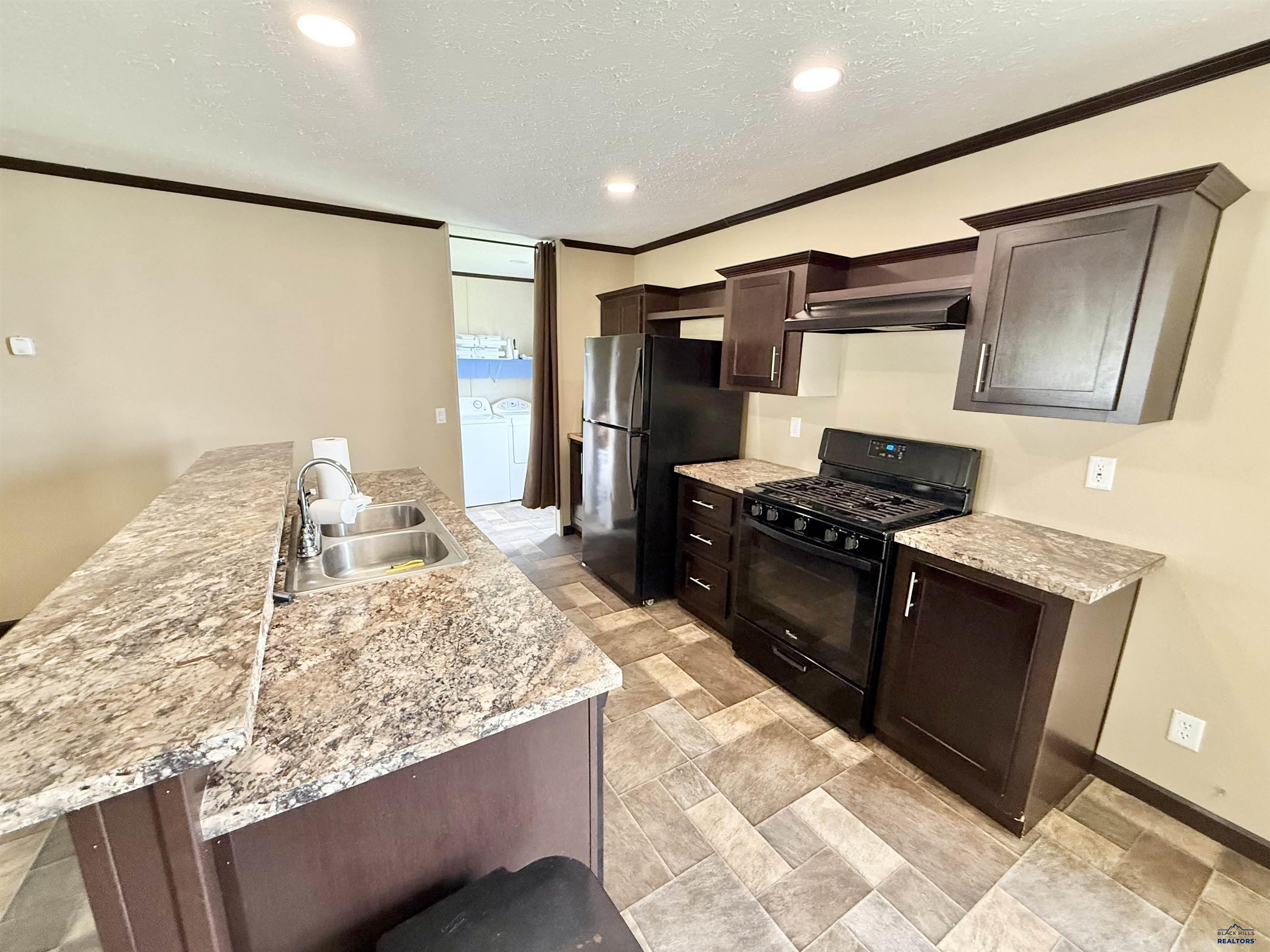 19225 PRAIRIE HILLS RD