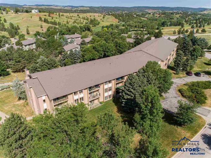 3988 FAIRWAY HILLS DR