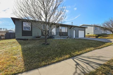 19 SURFWOOD DR RAPID CITY SD 57701