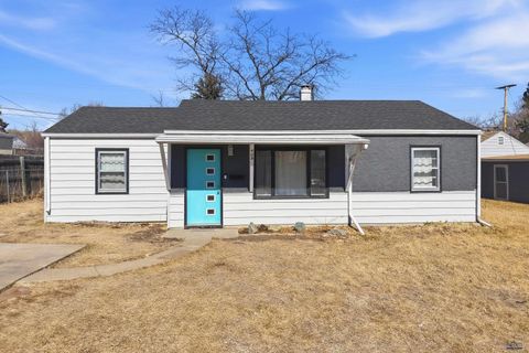 408 E ST ANNE Rapid City SD 57701