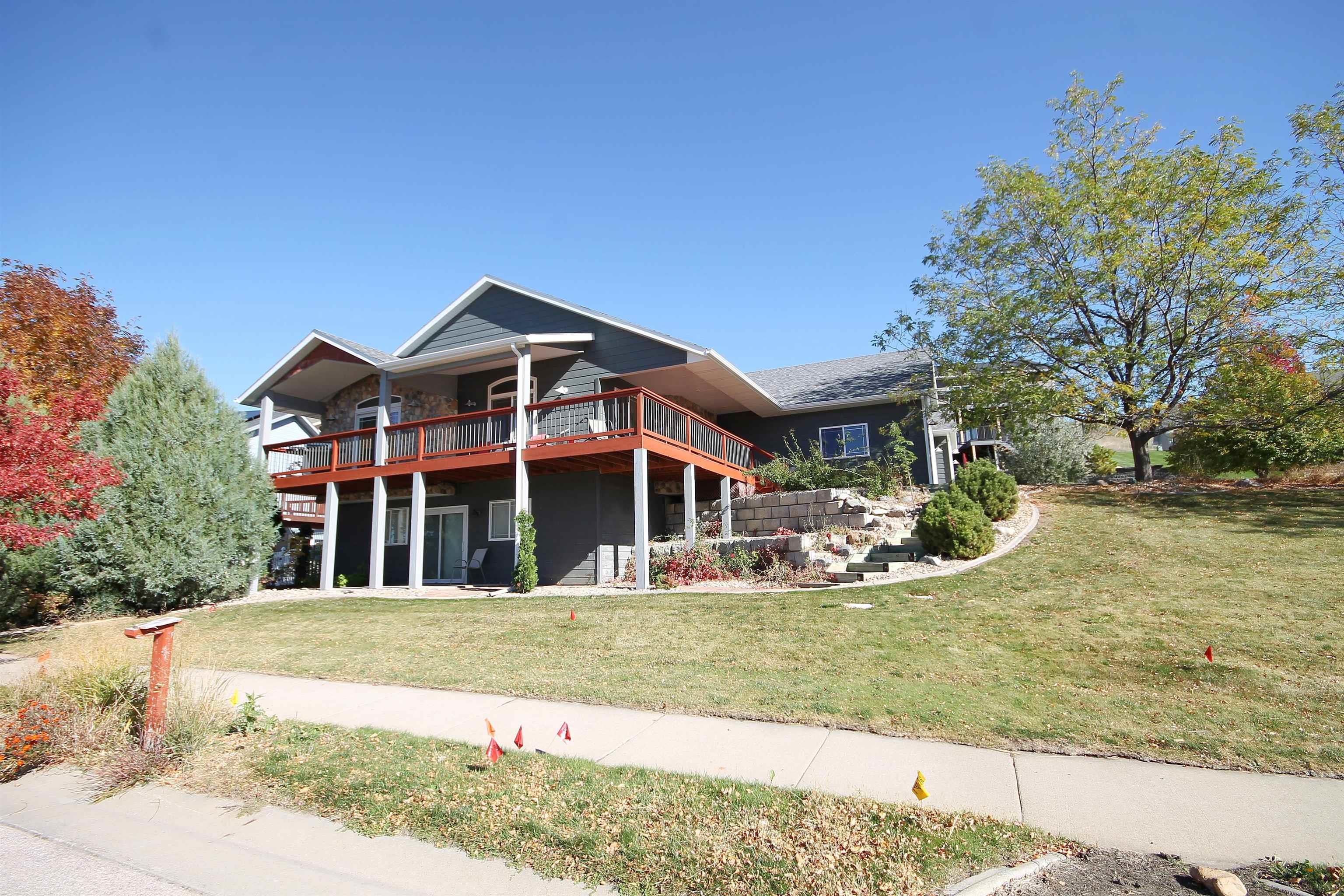 2550 BELAIR DR