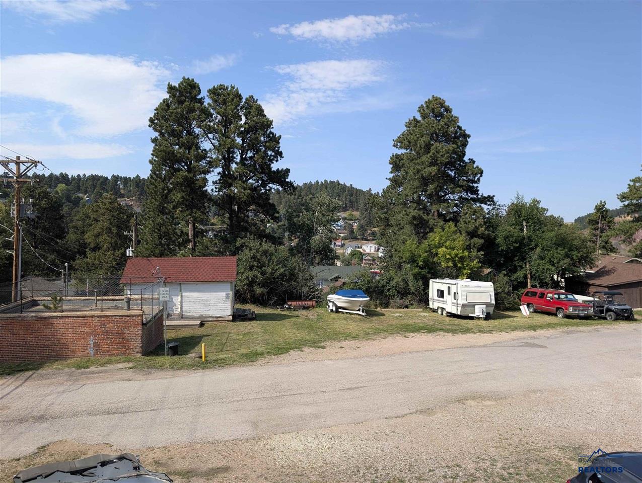 520 Lower McClellan Street