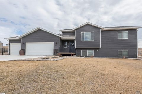 305 BEAR TOOTH DR Box Elder SD 57719