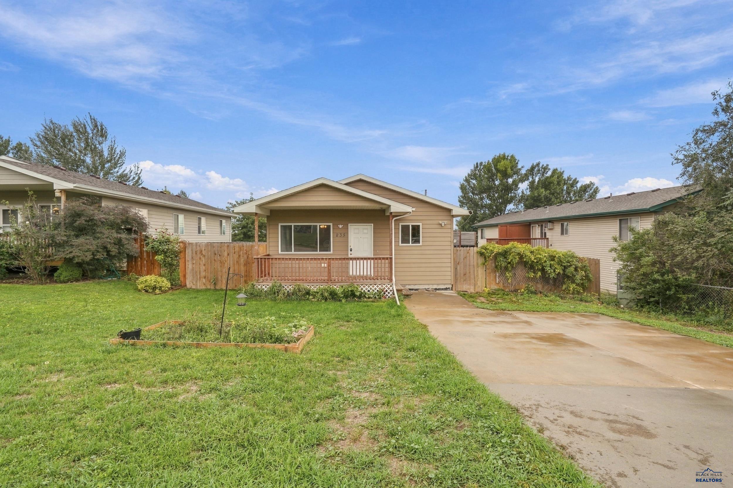 235 LINDBERGH AVE