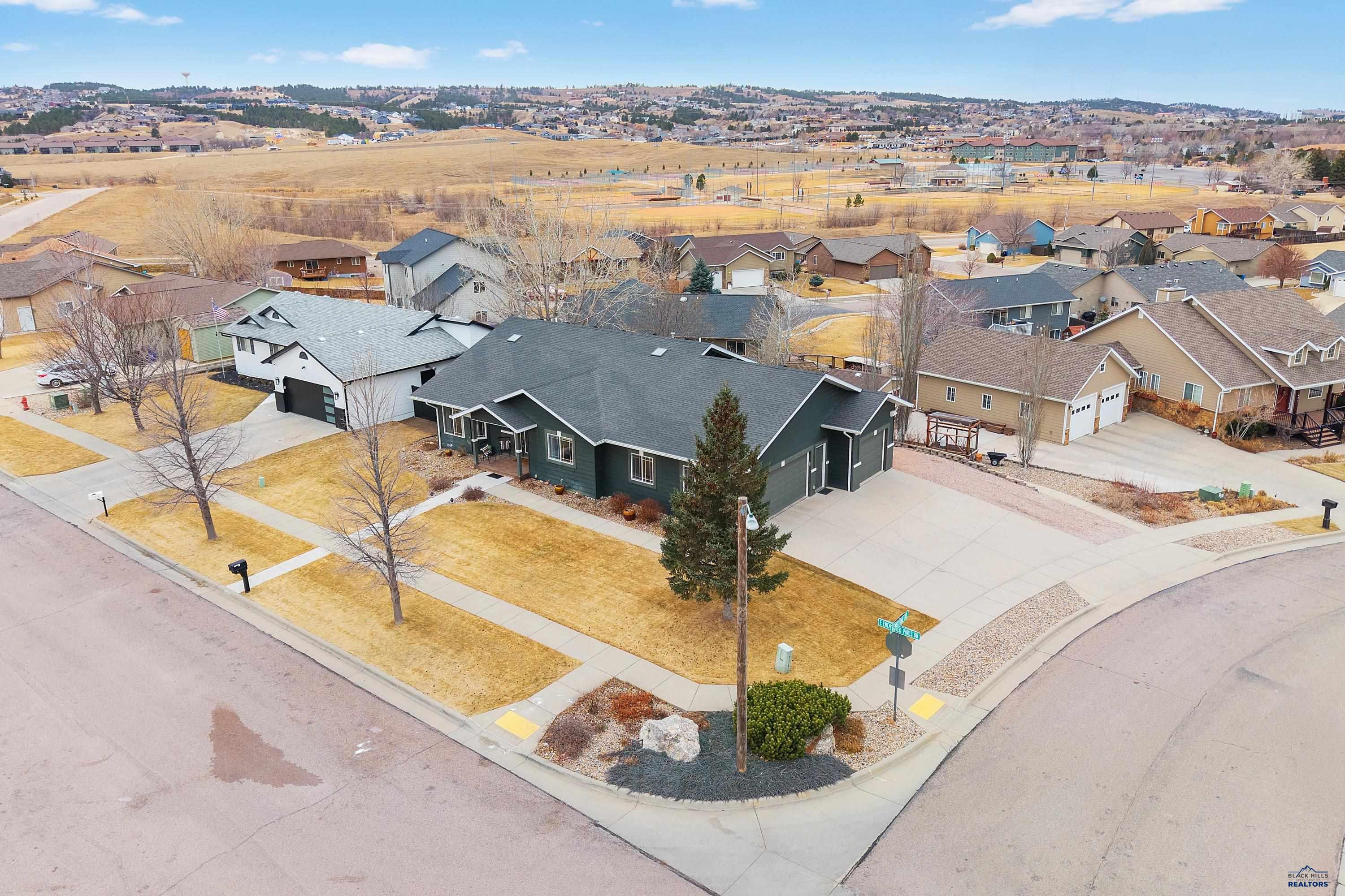 422 E ENCHANTED PINES DR