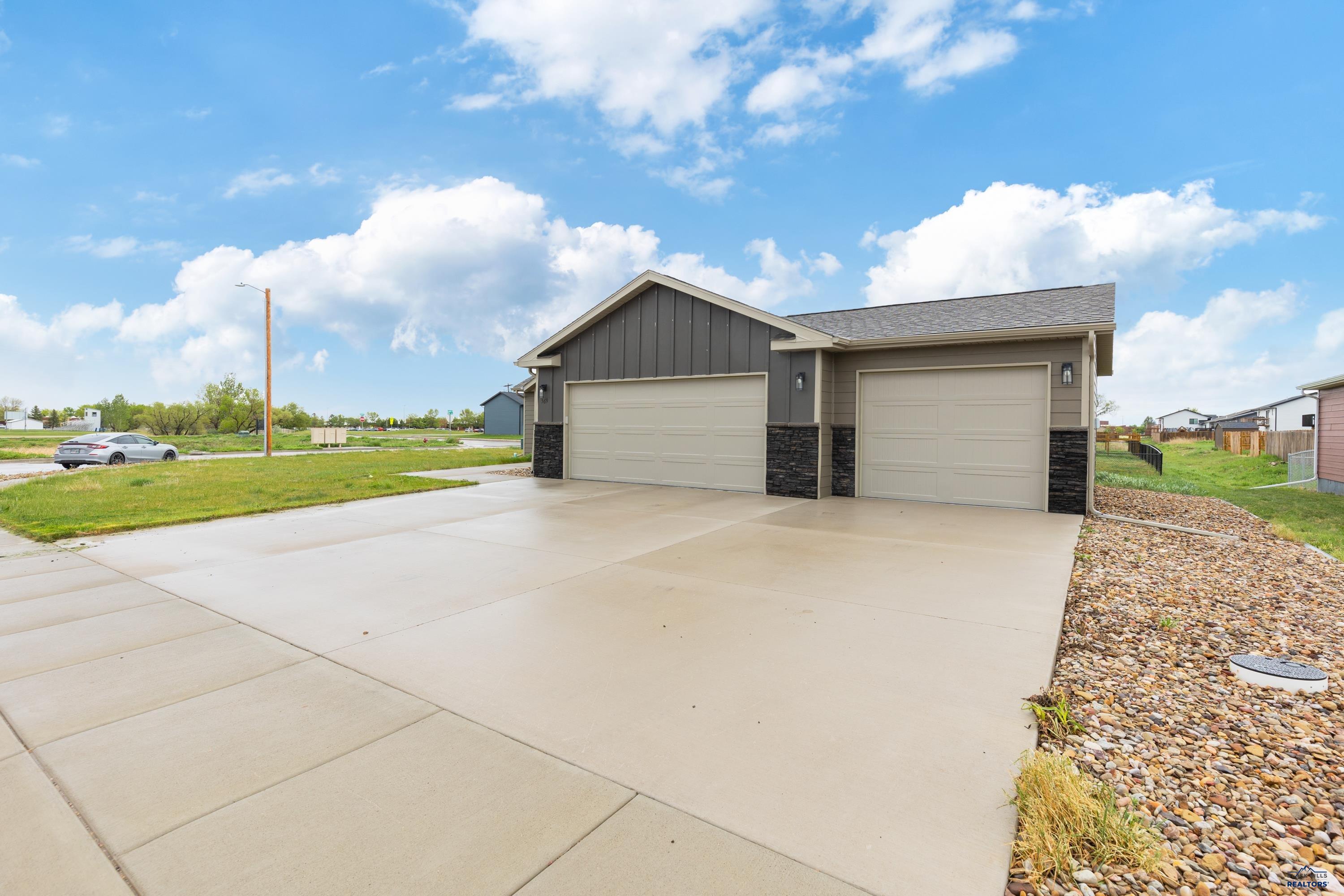 369 SPIRIT DRIVE