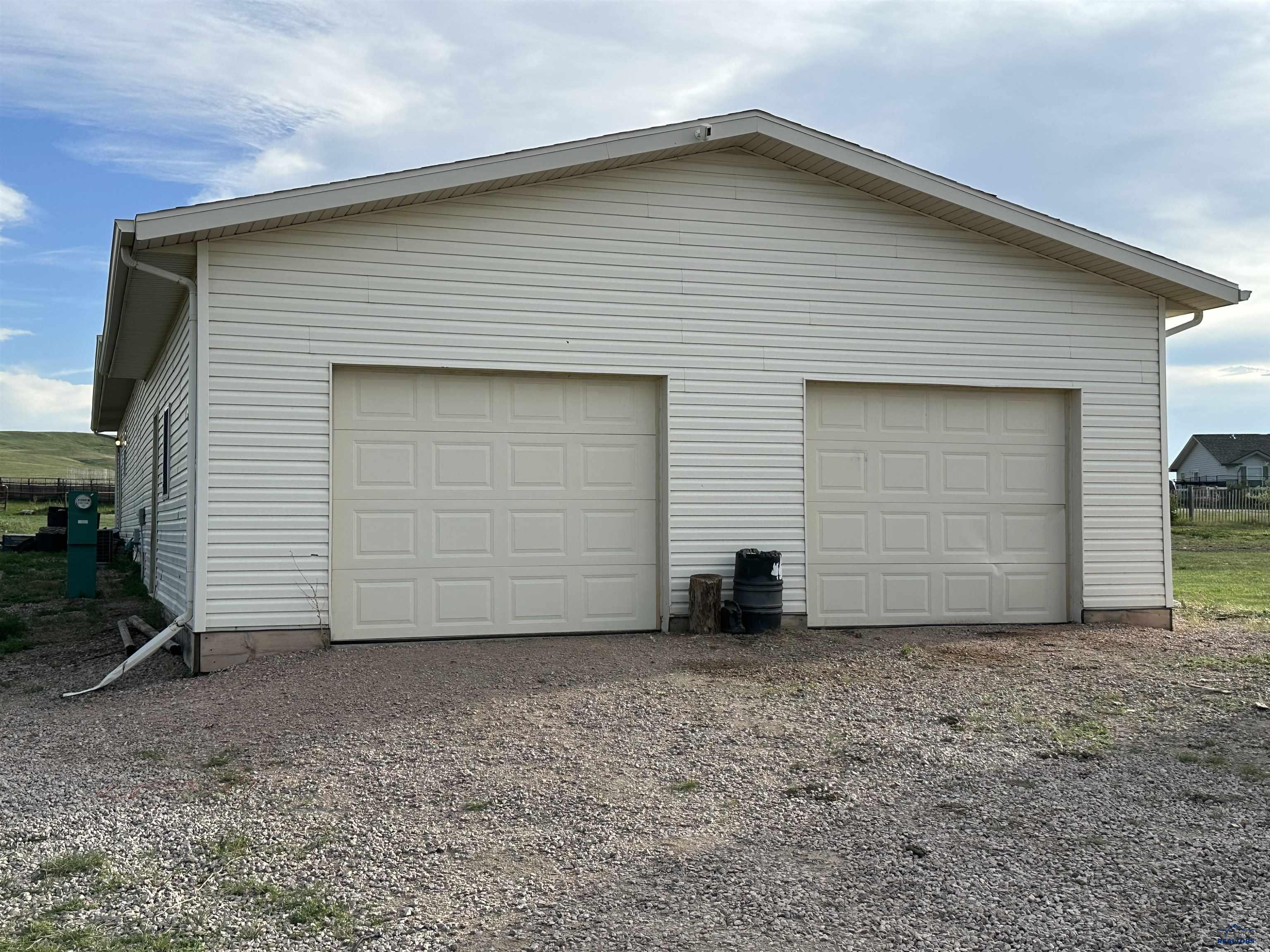 22240 SCHOOL RD