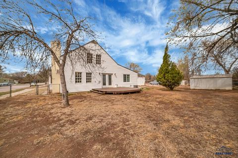 1710 ALBANY AVE Hot Springs SD 57747