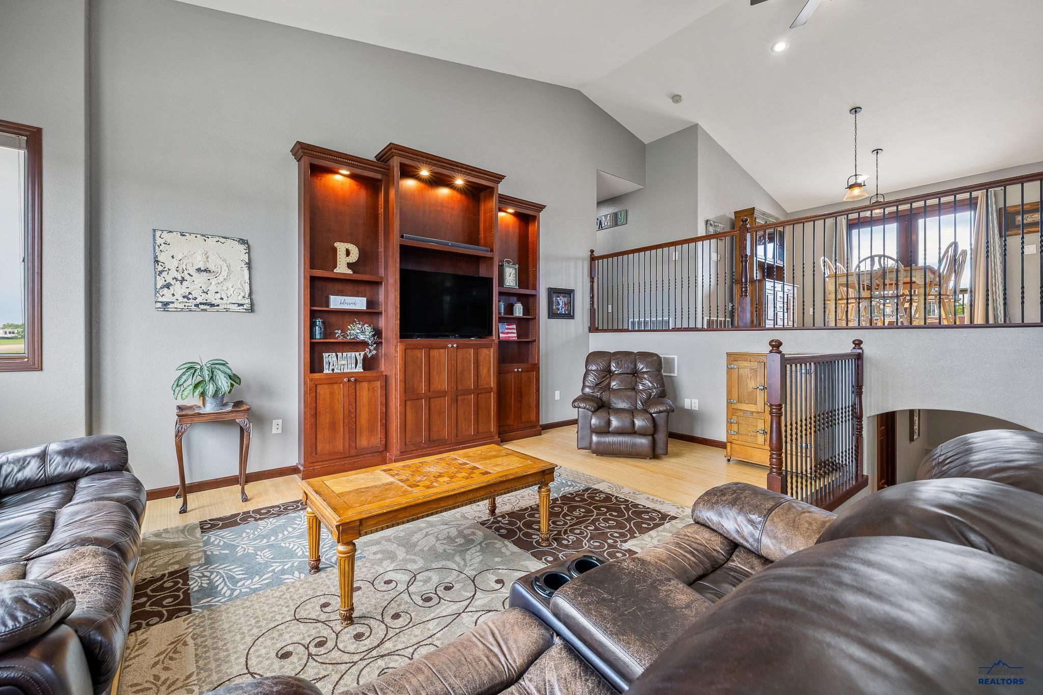 16729 WILLOW WOOD RD