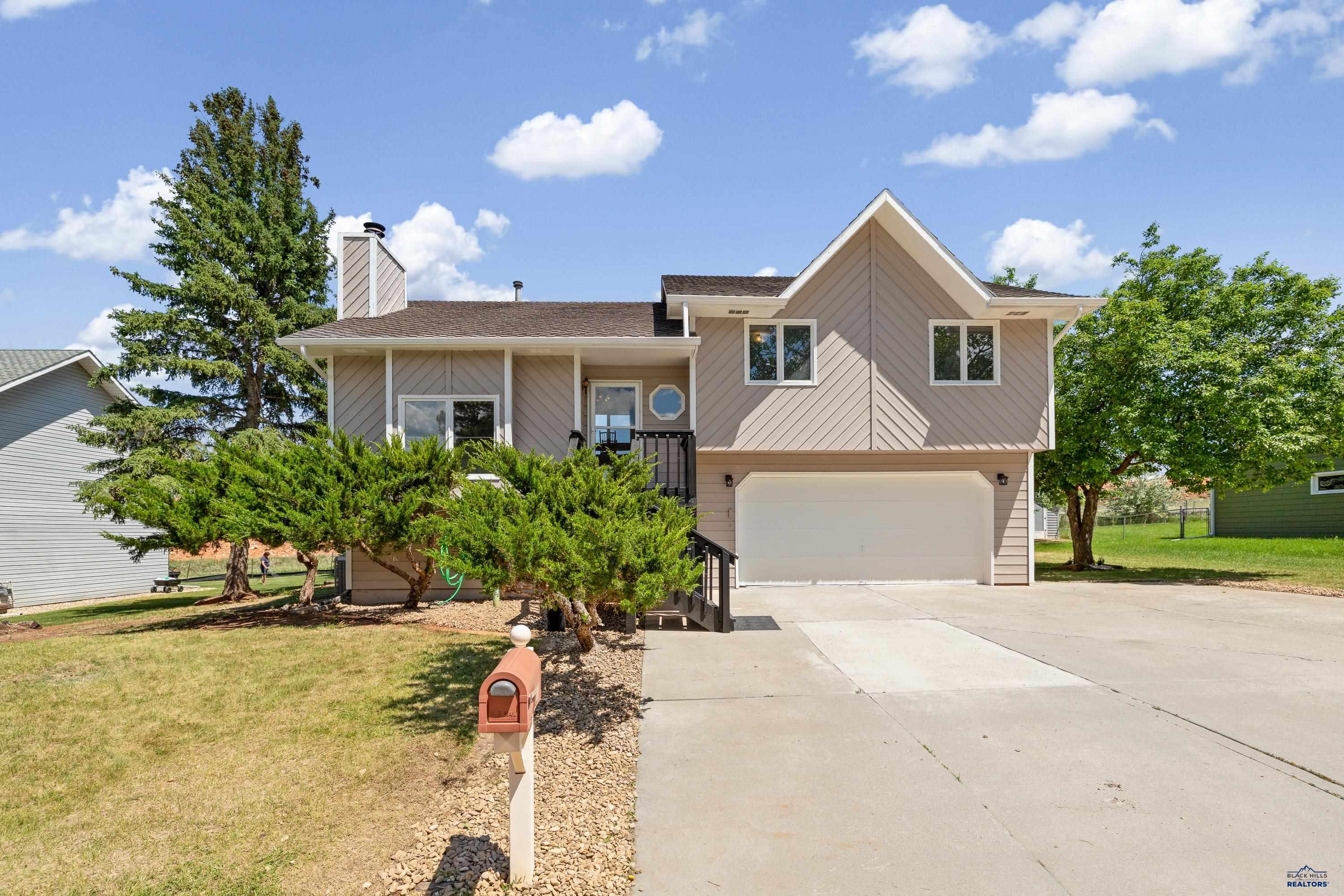 3704 MEADOWBROOK DR