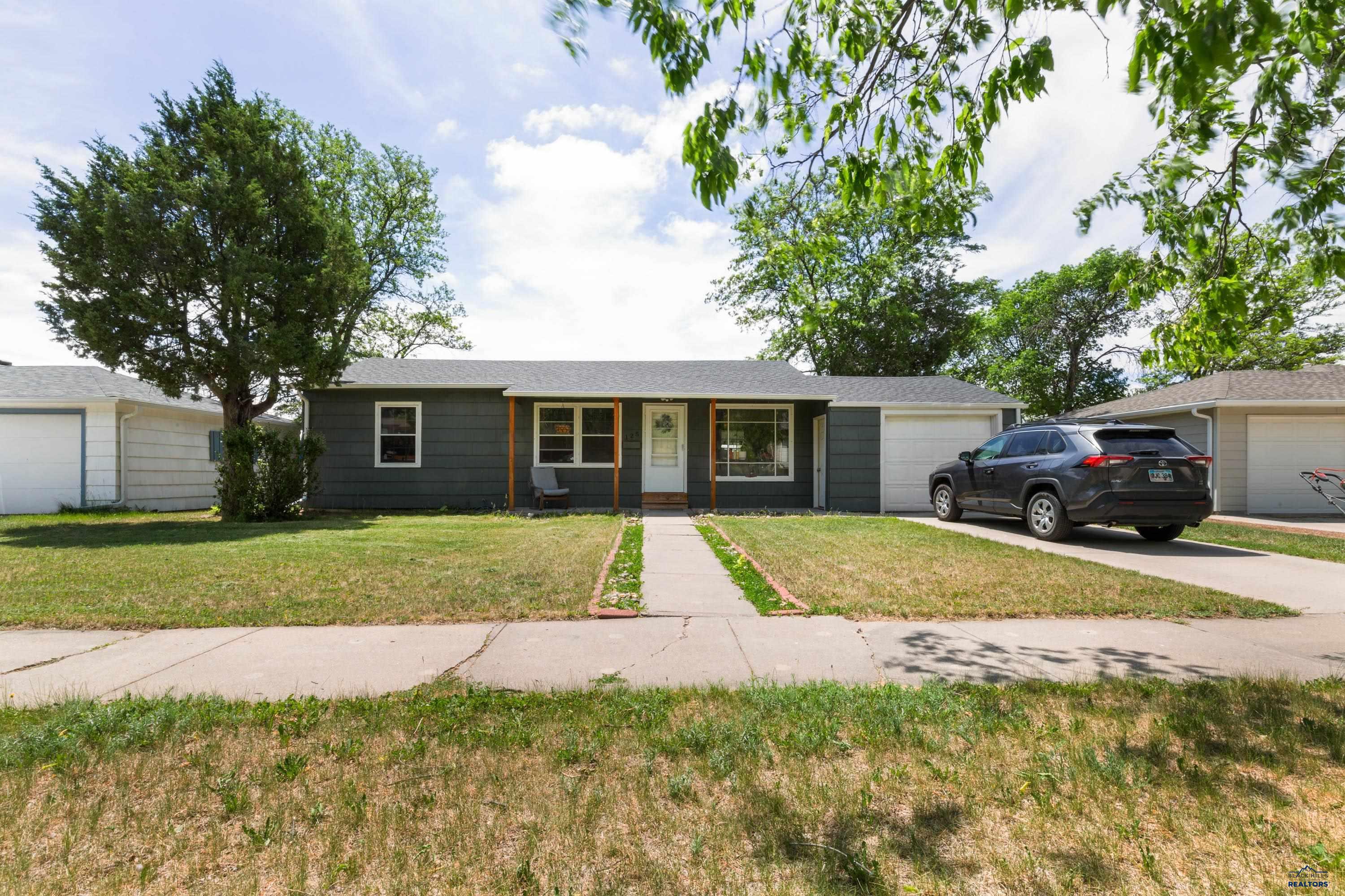125 ST CHARLES