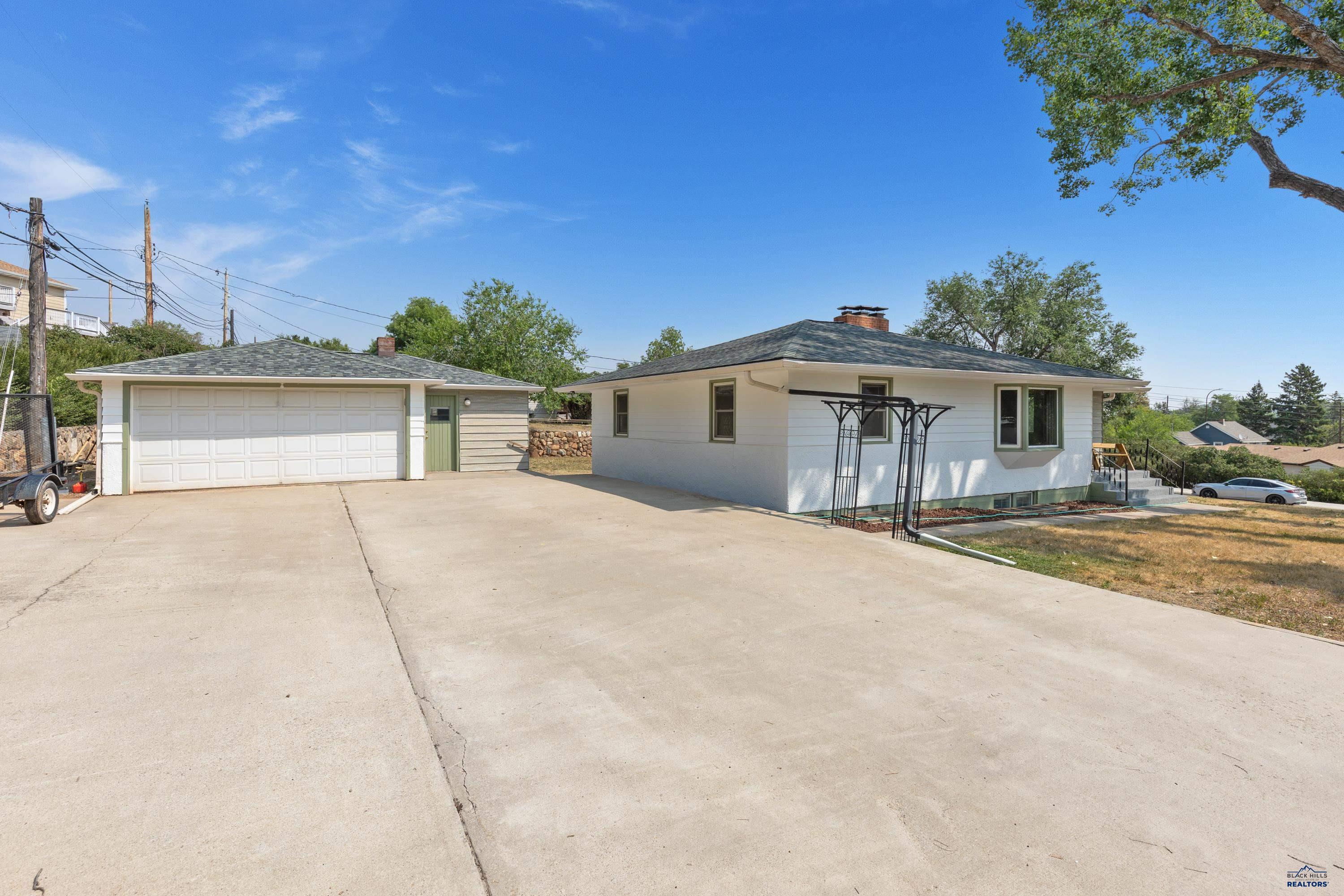 3822 CLIFTON