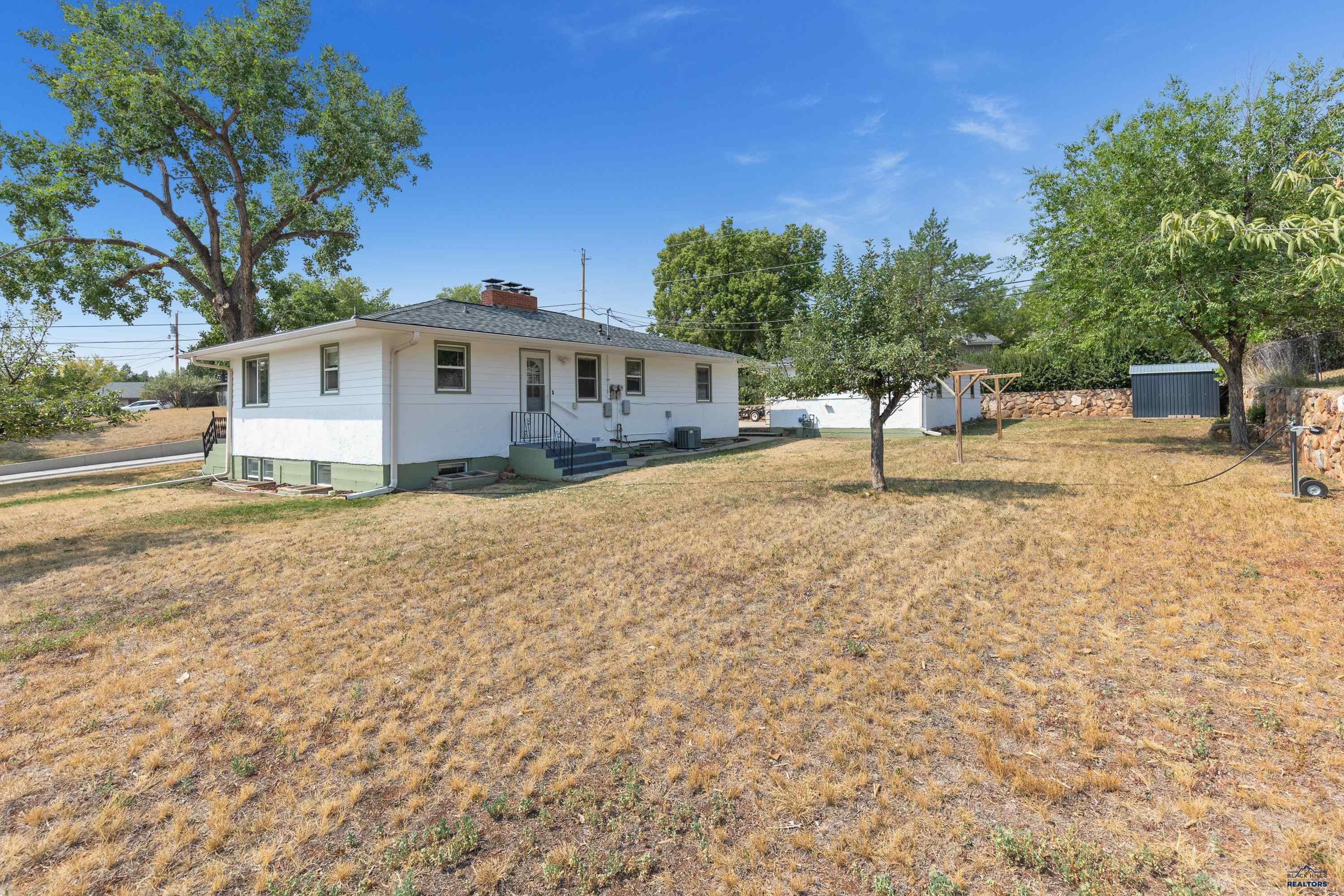 3822 CLIFTON